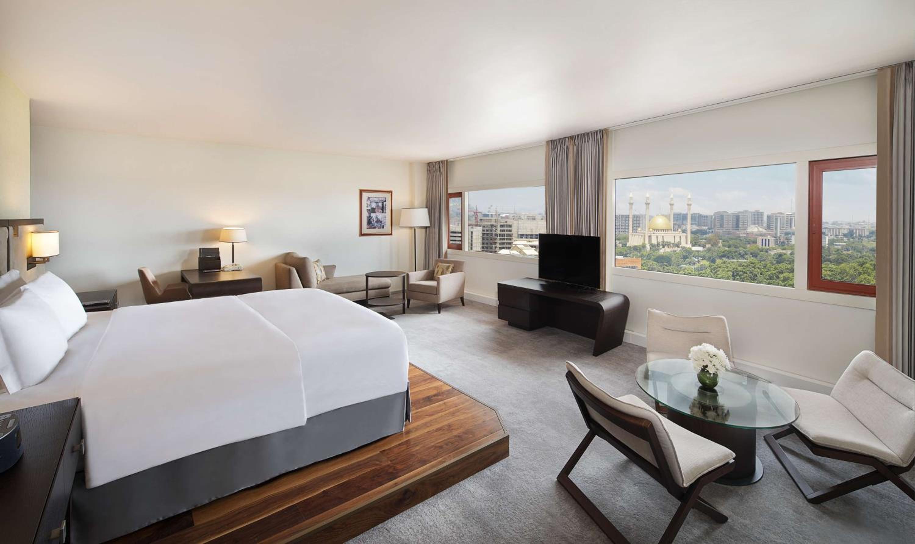 2 Double Beds Guestroom