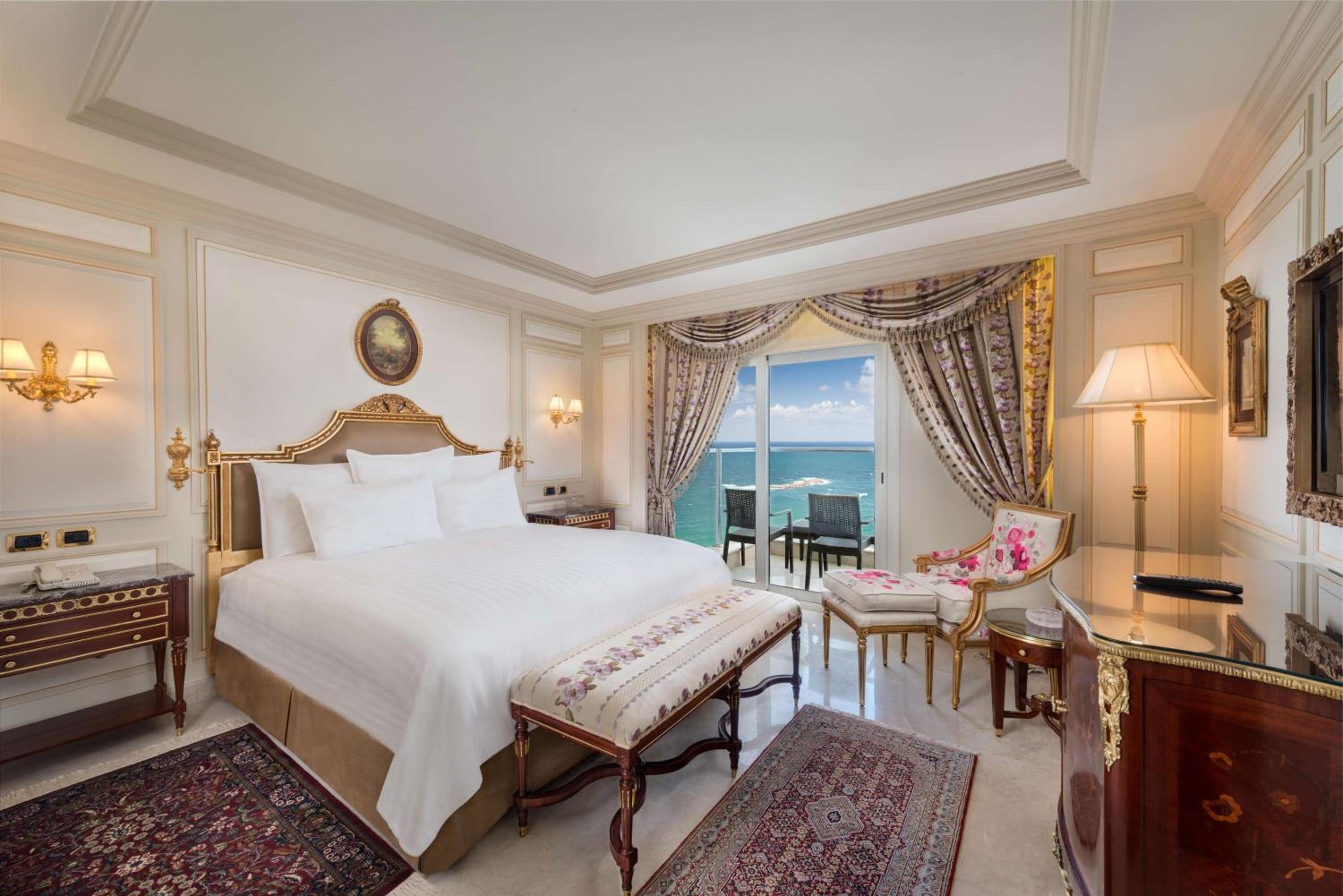 King Royal Suite with Panoramic Sea View