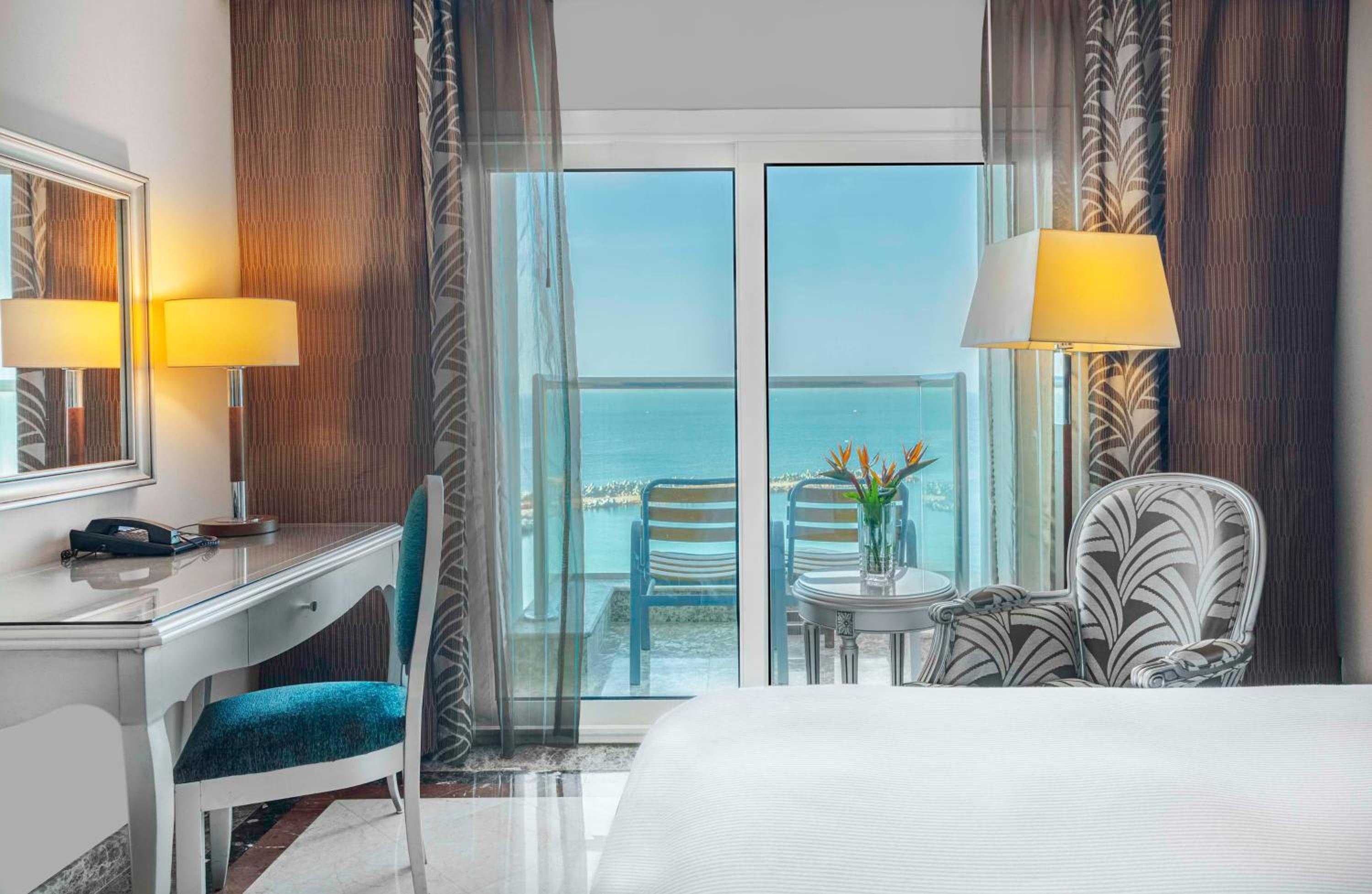 Twin Deluxe Room with View - Photo 3