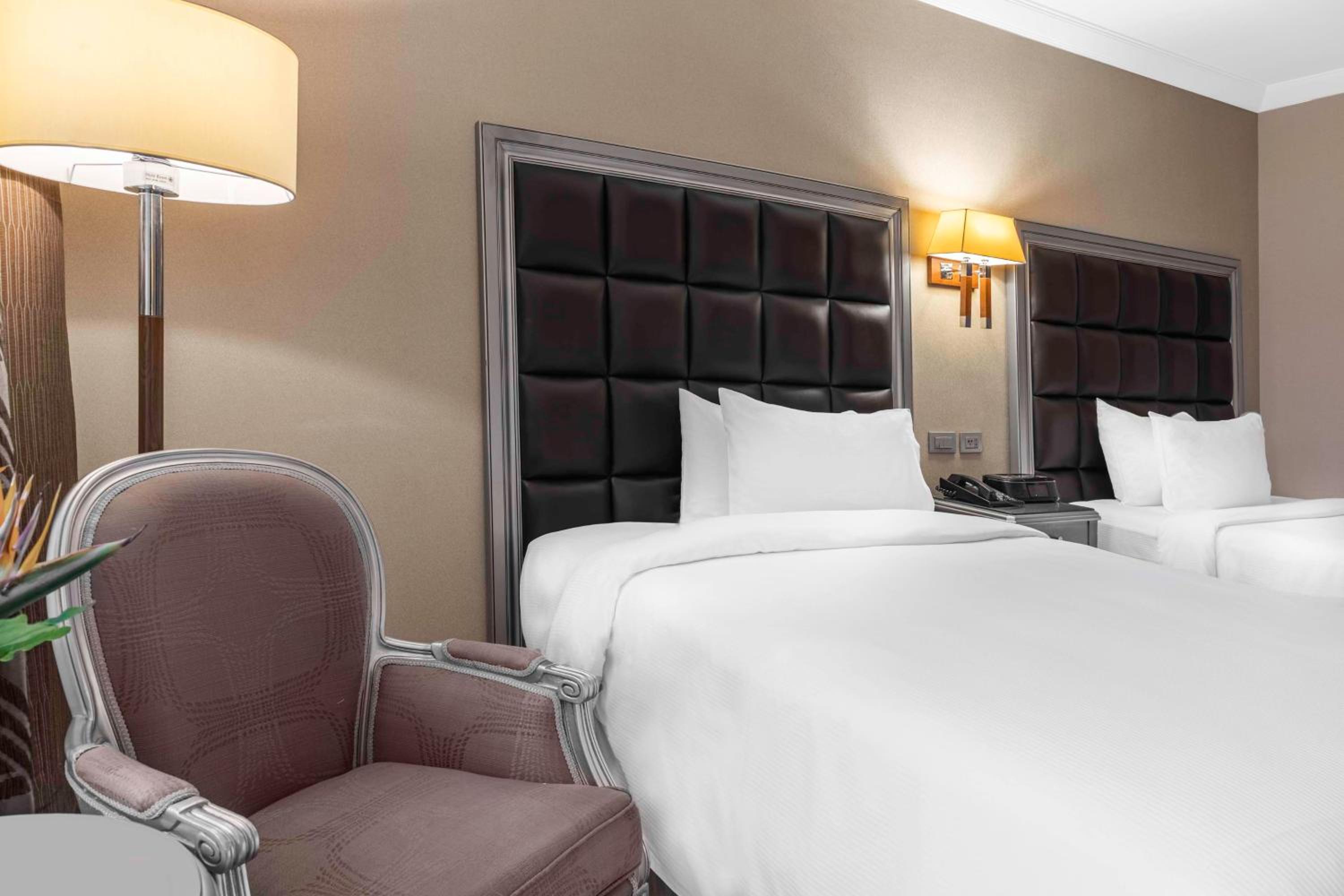 Twin Deluxe Room with View - Photo 4