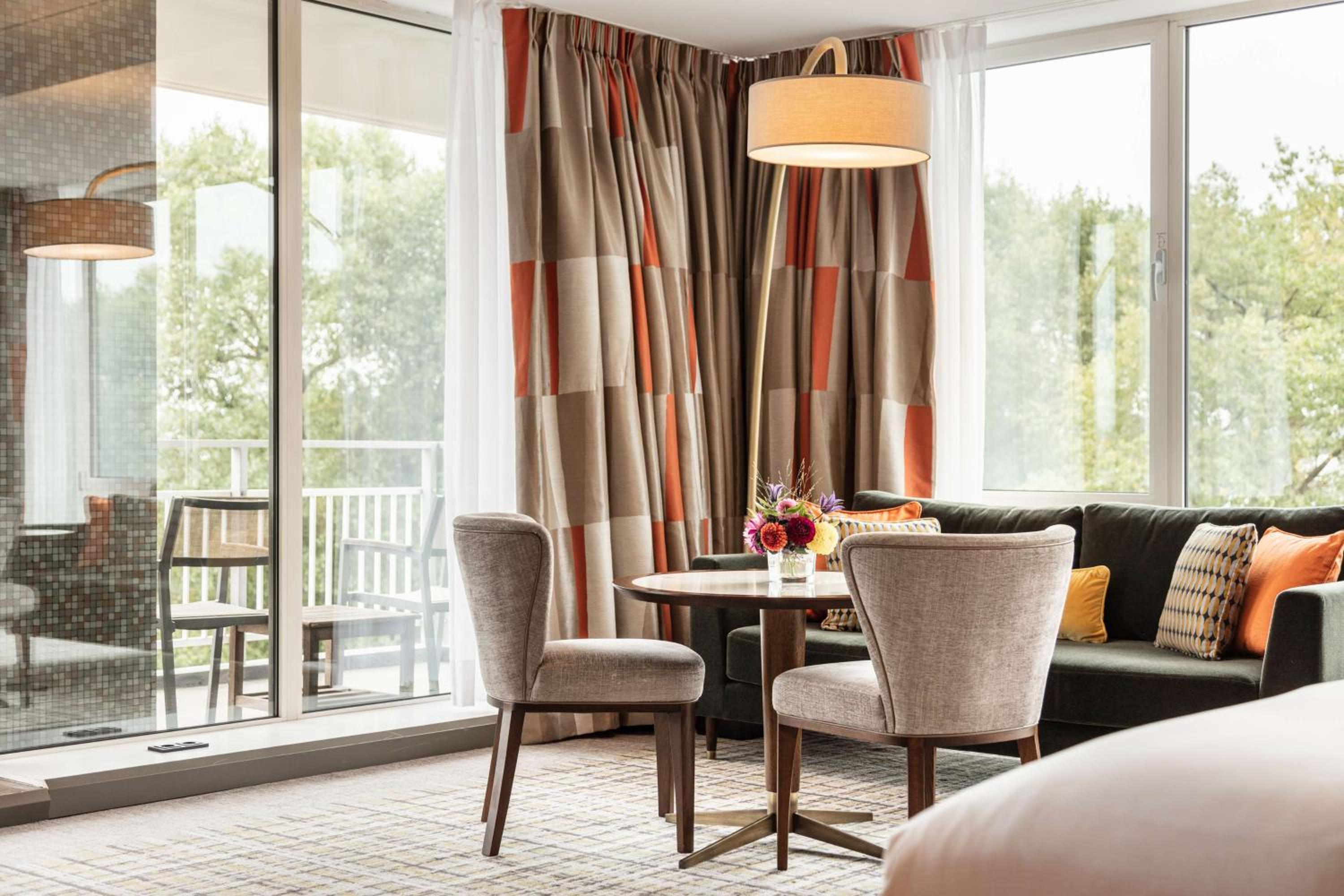 King Junior Suite Balcony Boulevard View