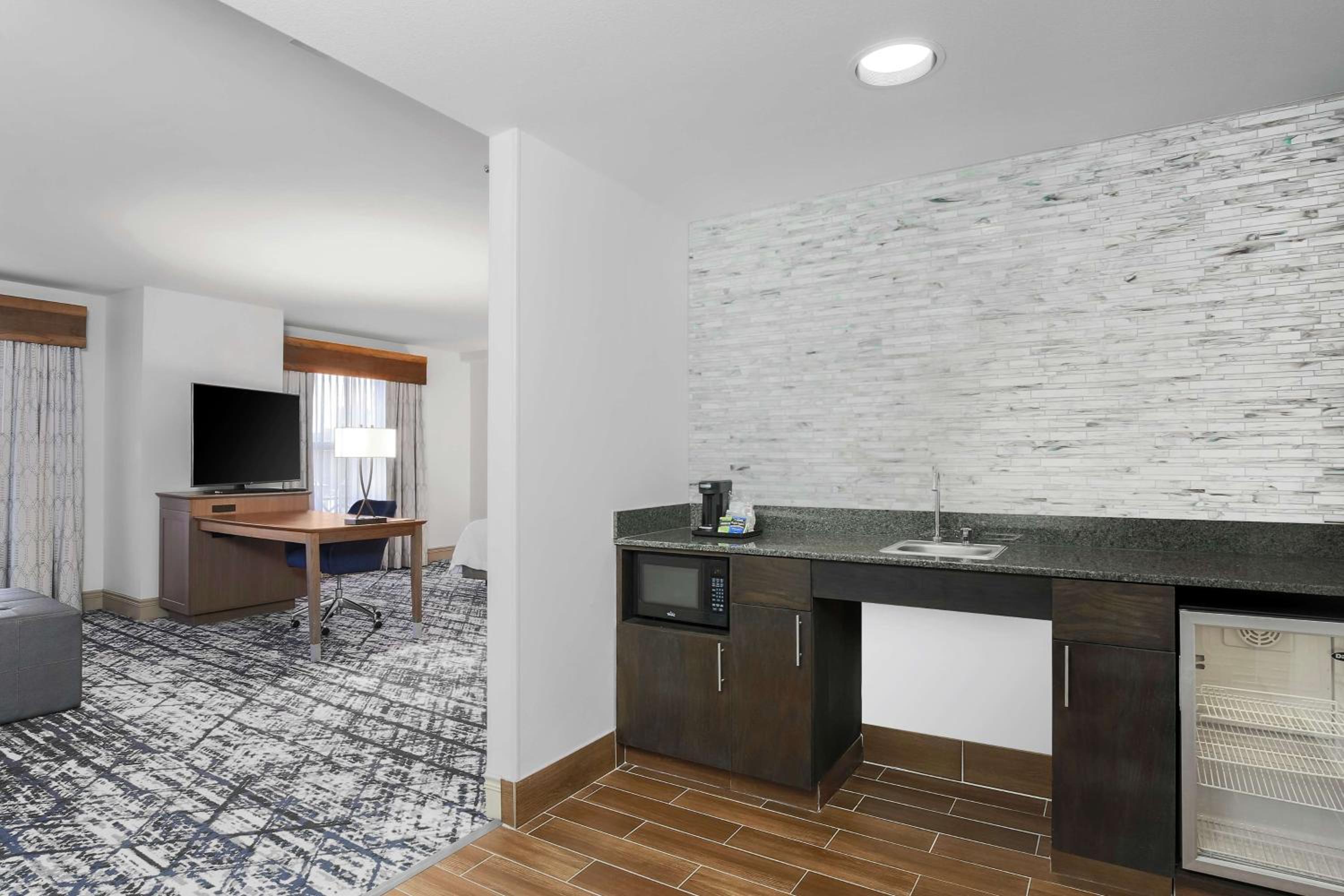 King Studio Suite - Disability Access