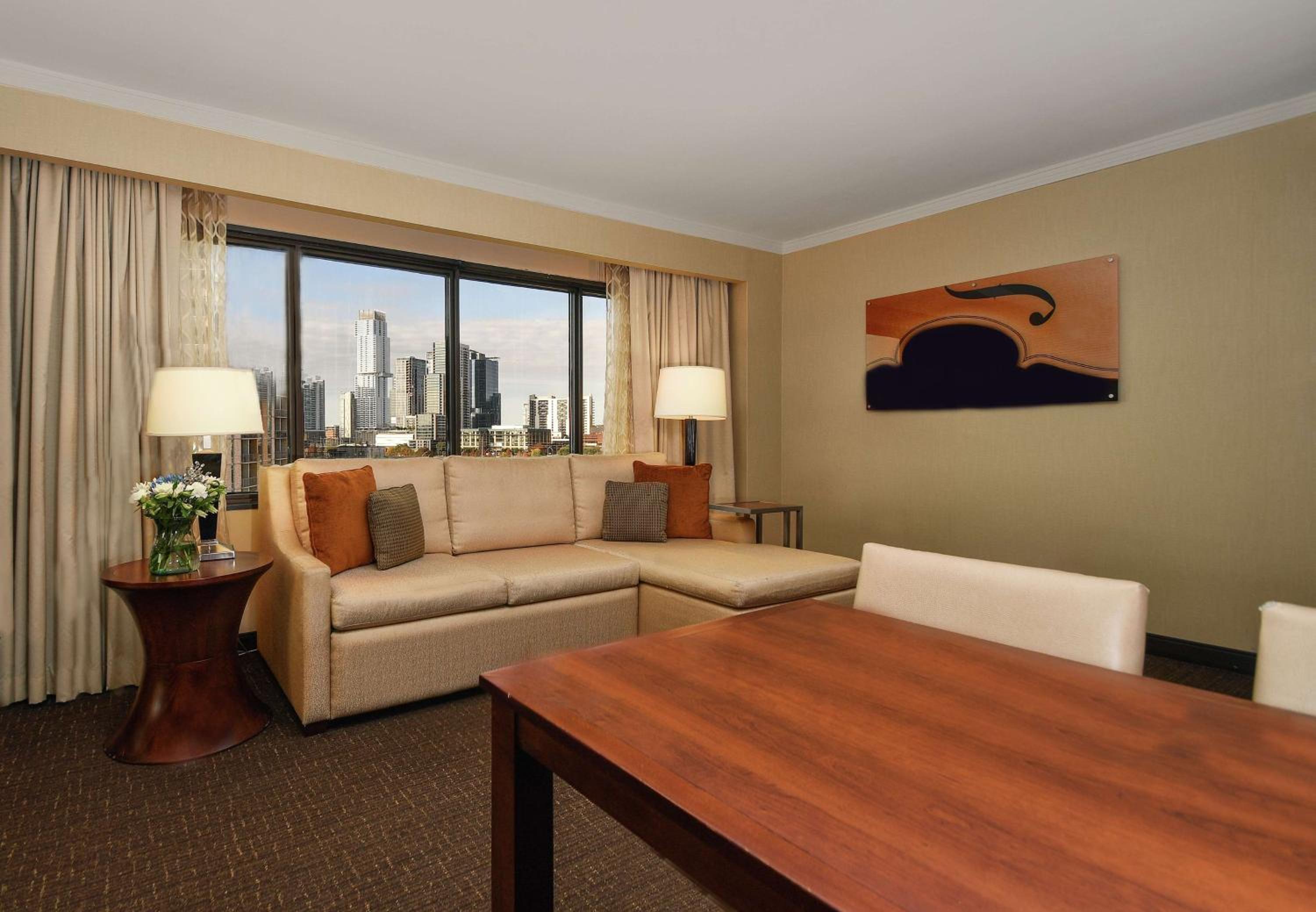 Premium King Suite with City View - Non-Smoking - Photo 2