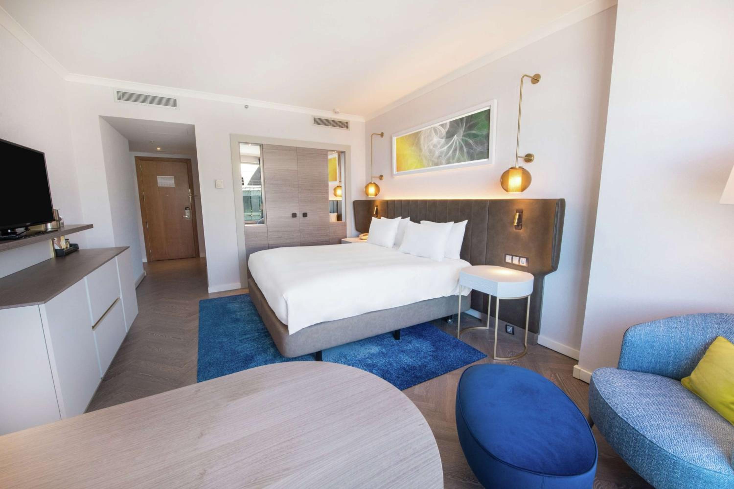 Executive King Room