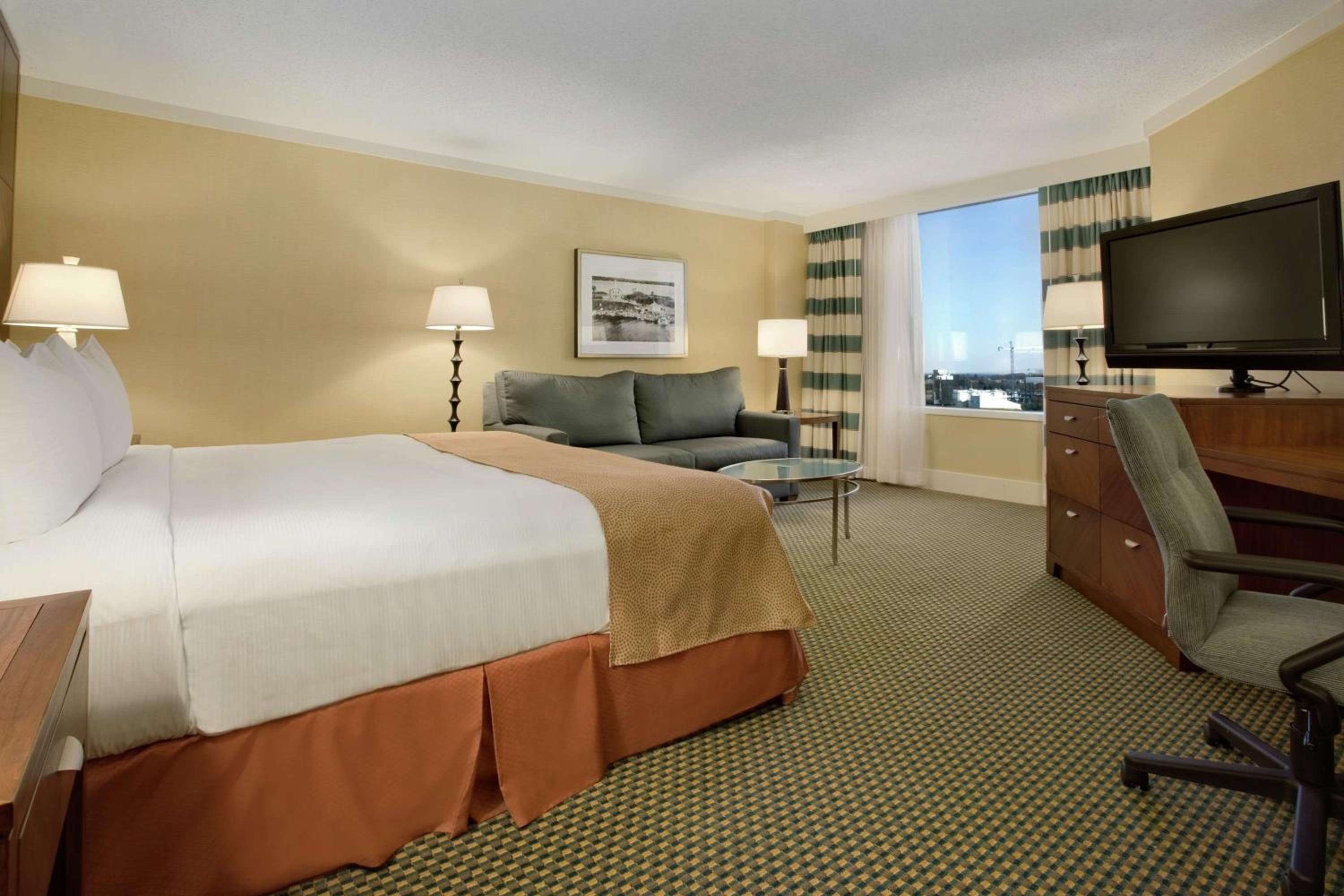 King Junior Suite