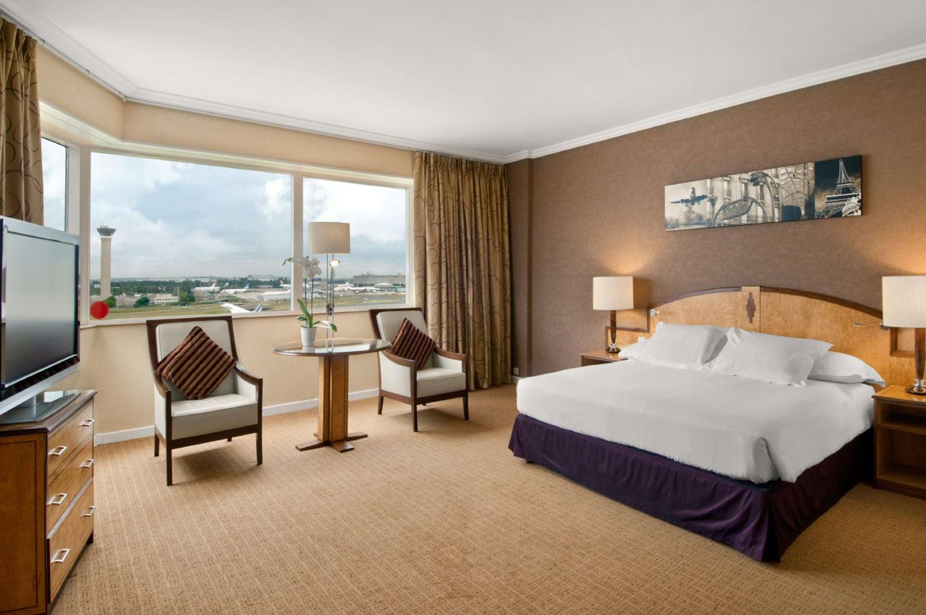 Deluxe Family King Room
