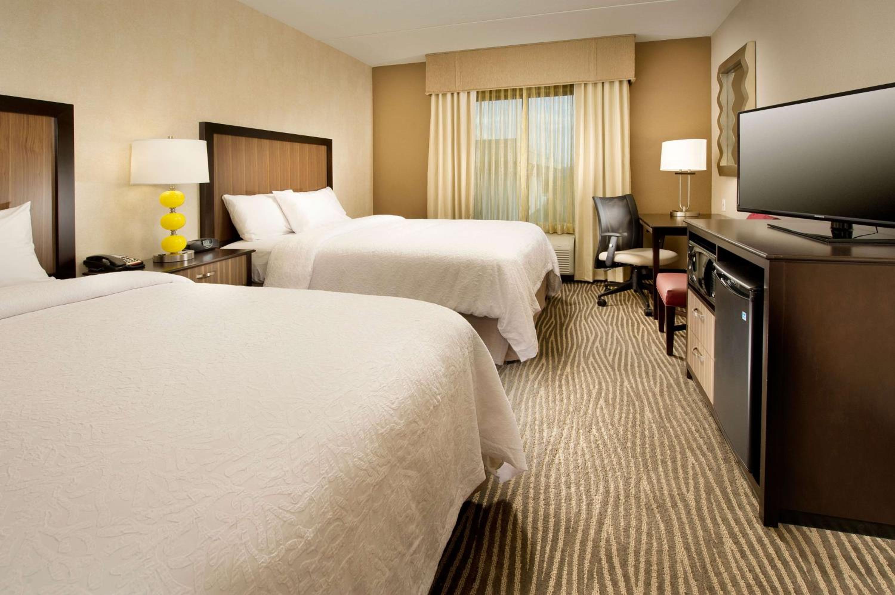 Room with Two Queen Beds - Non-Smoking photo 1