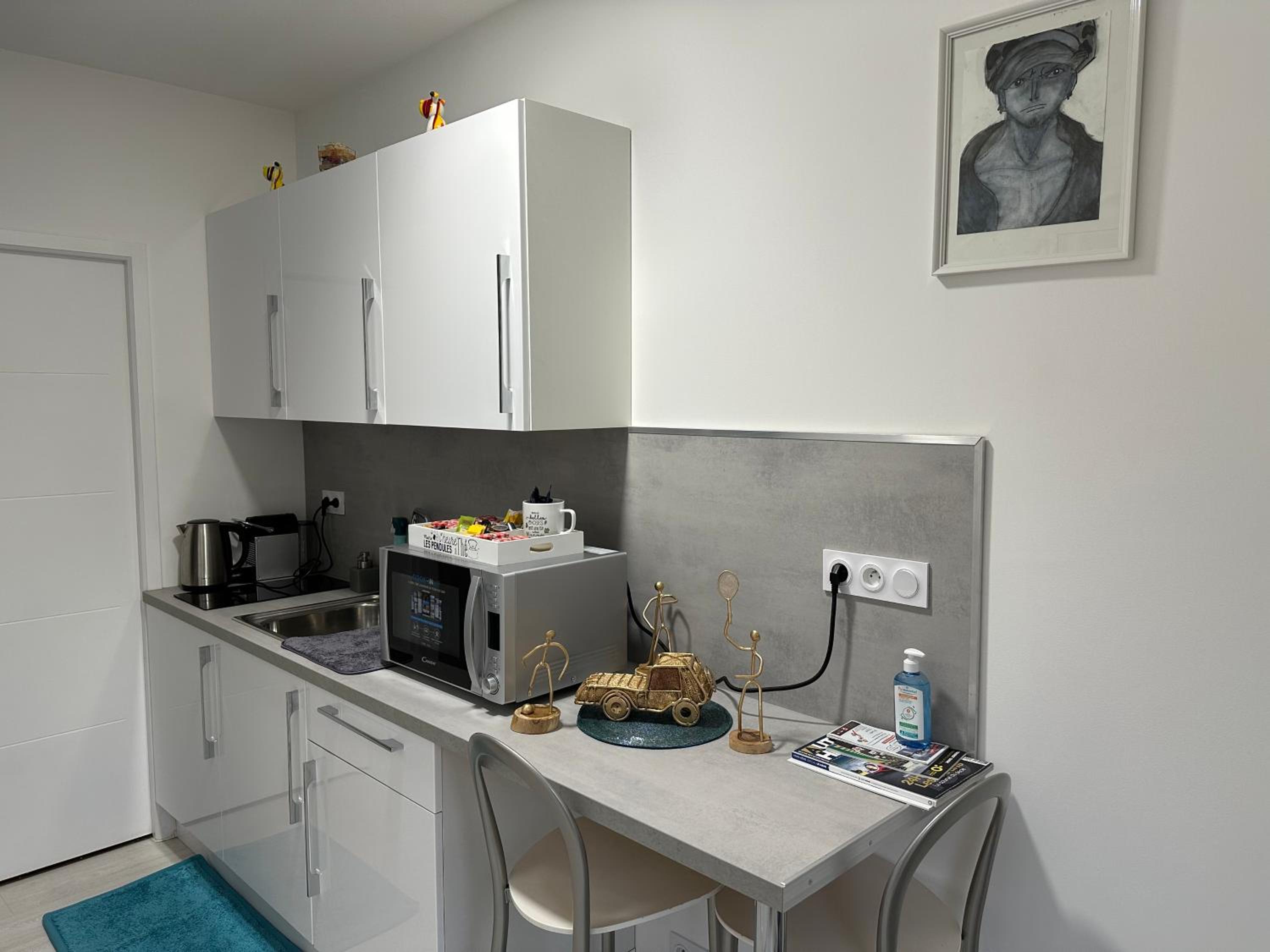 Two-Bedroom Apartment photo 2