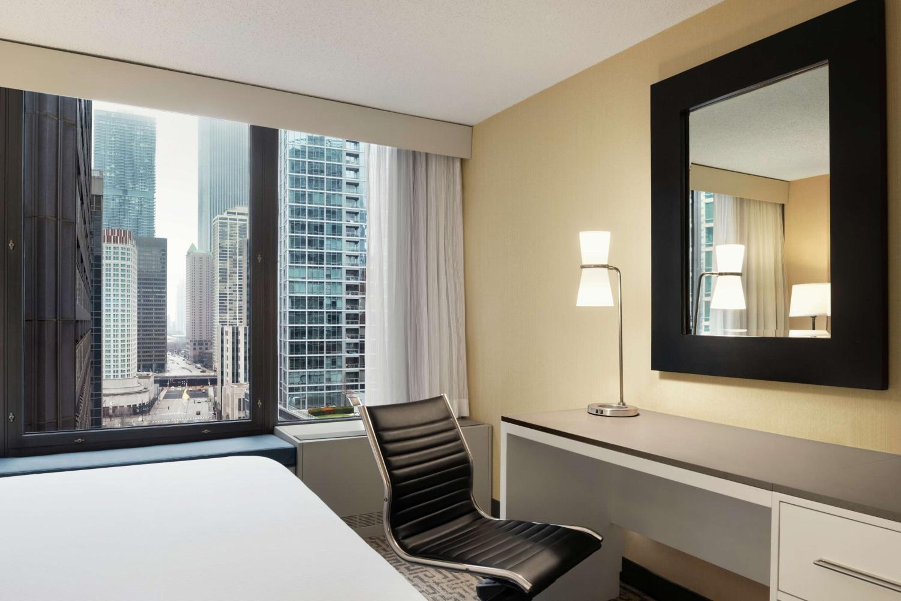 Queen Room with Two Queen Beds and City View - Non-Smoking - Photo 1
