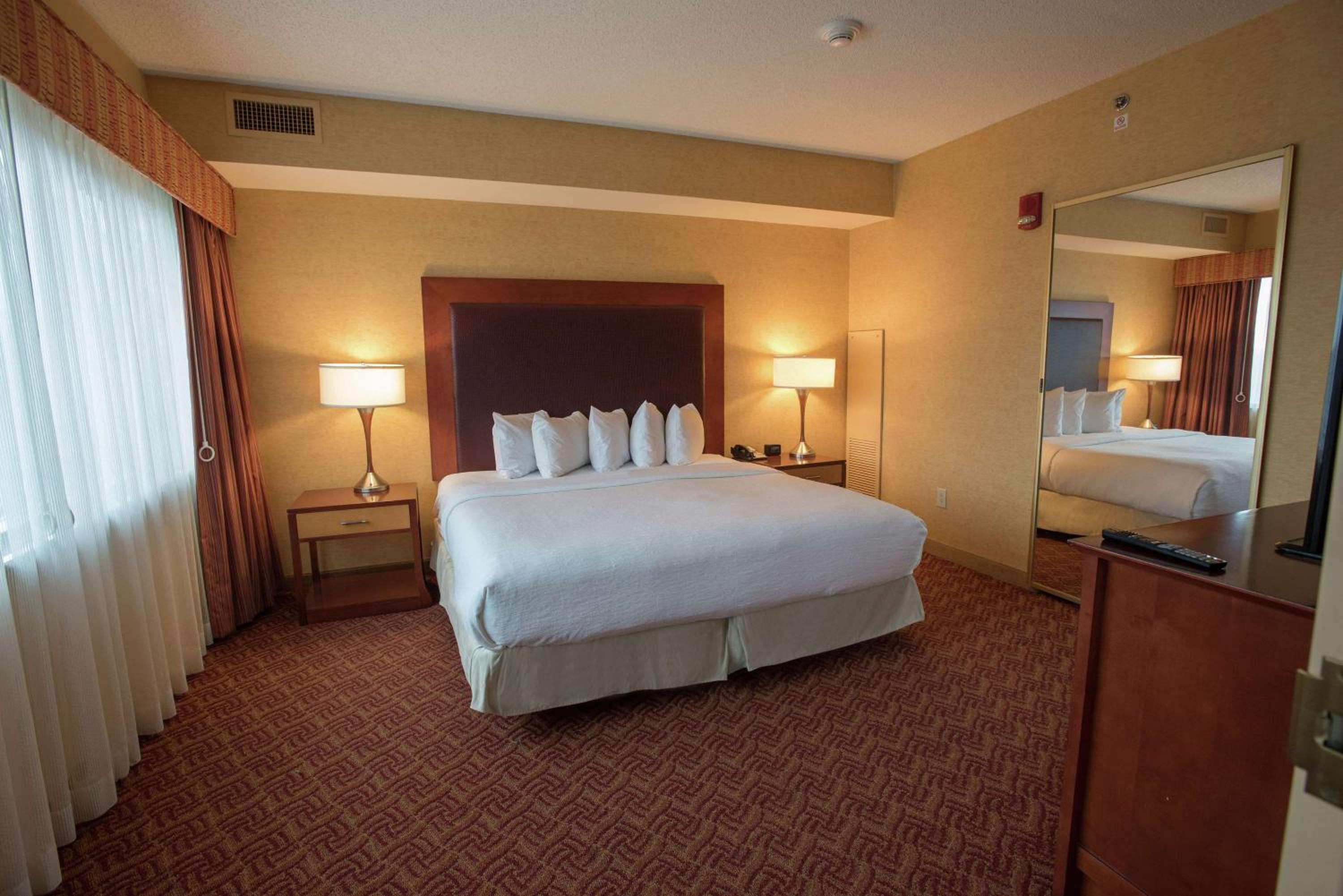 Two-Room King Suite - Non-Smoking - Photo 1