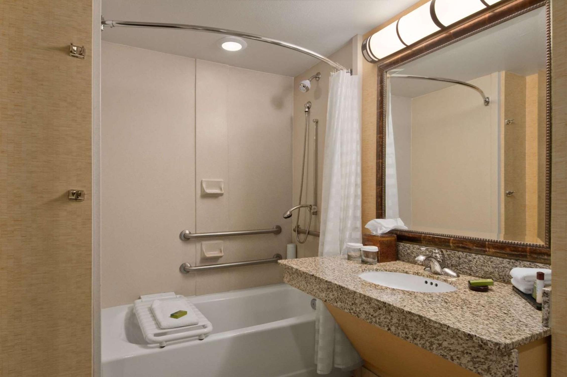 King Room - Mobility Access/Non-Smoking