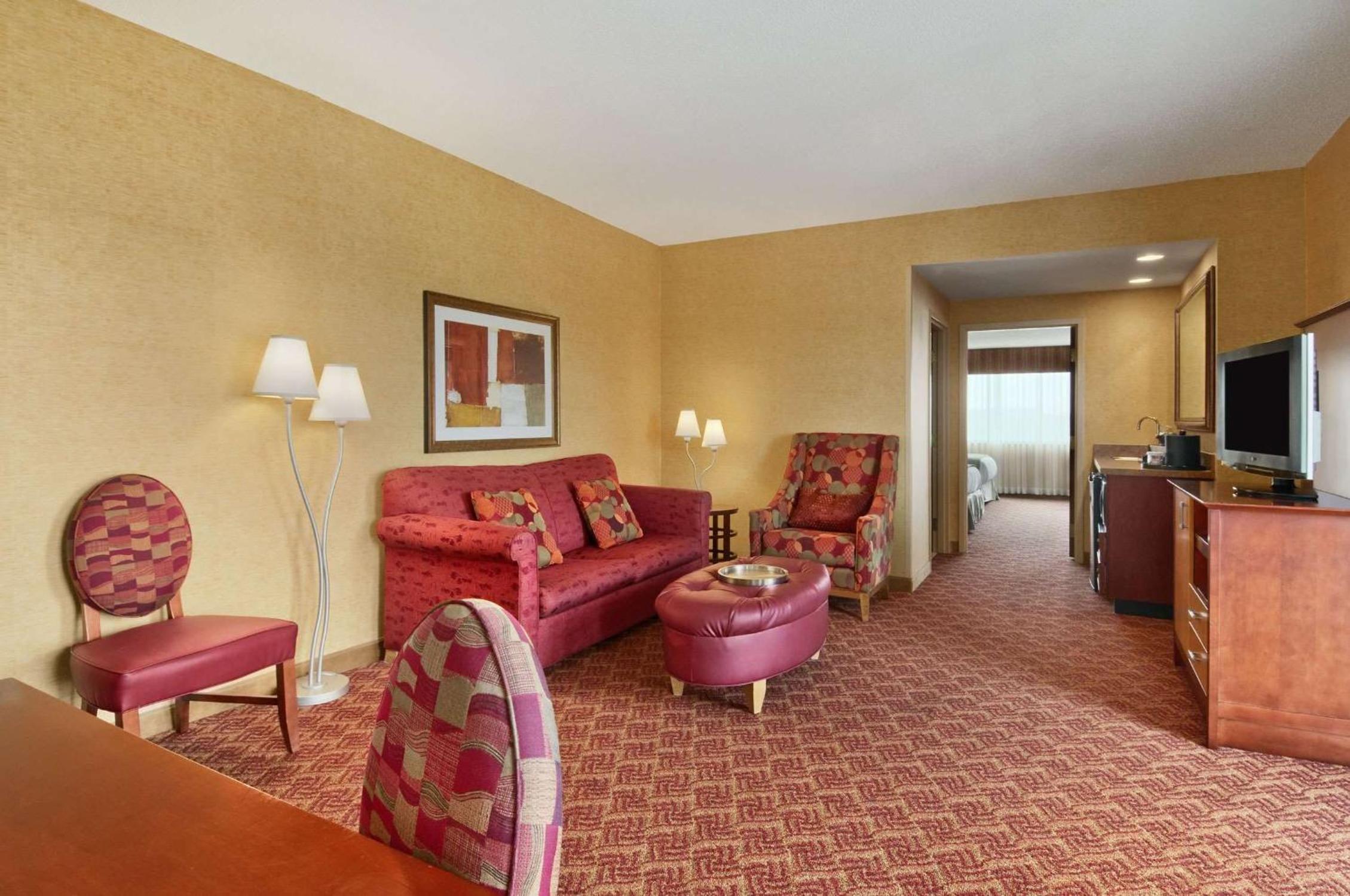 Two-Bedroom Suite with One King Bed or Two Queen Beds - One Bath - Non-Smoking