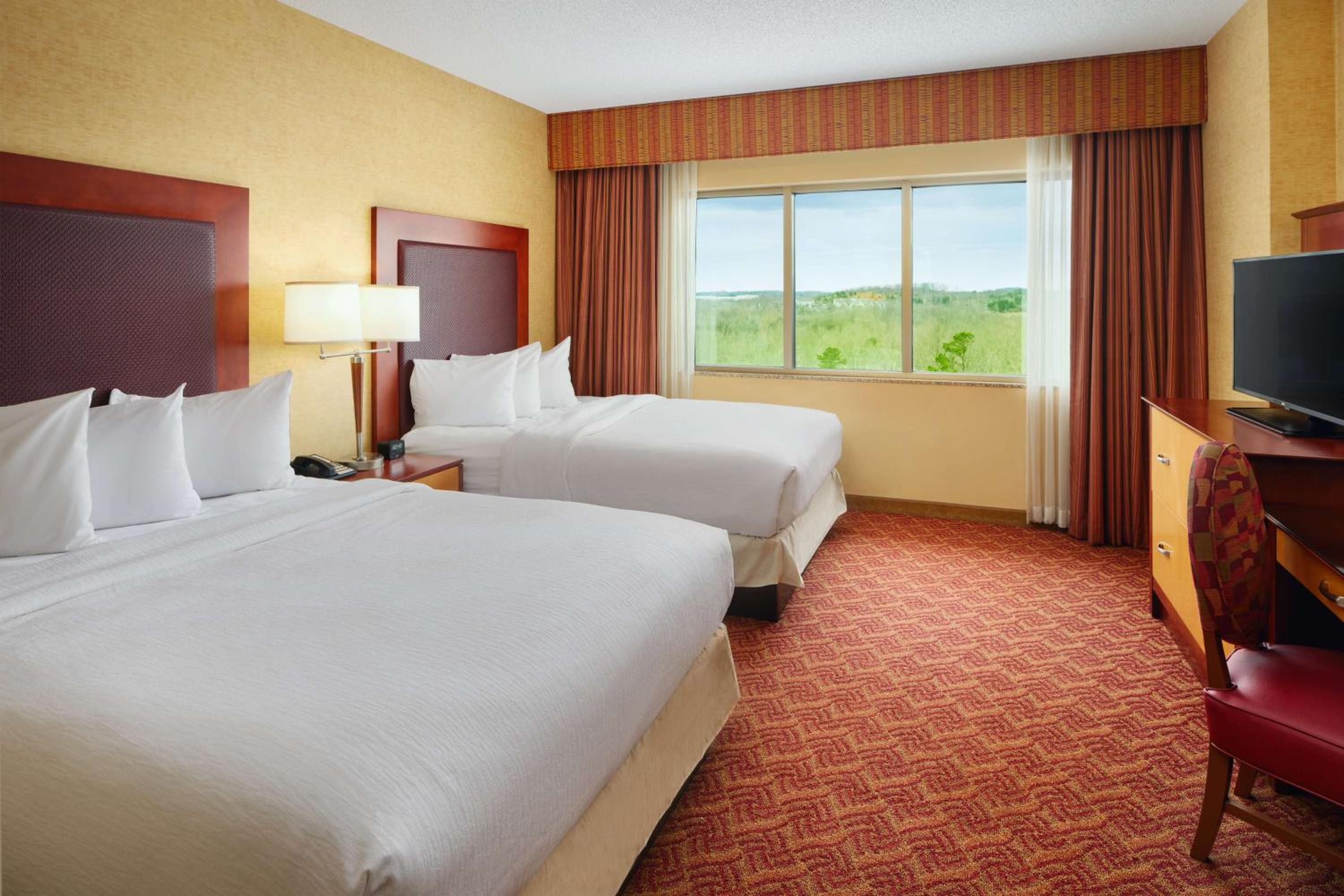 One-Bedroom King Suite - Hearing Access/Non-Smoking - Photo 5