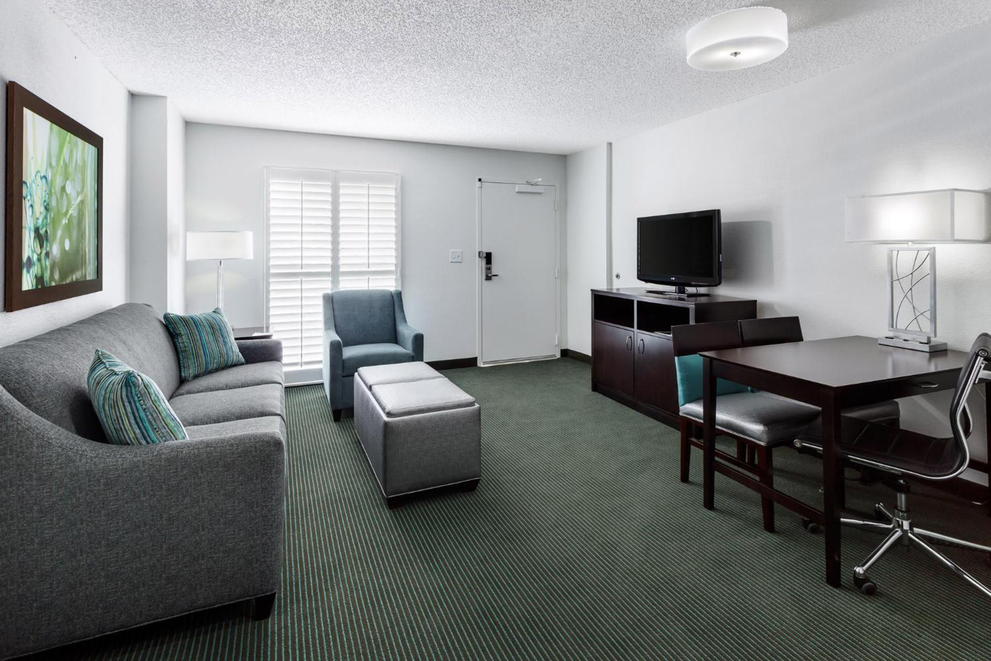 Queen Suite with Two Queen Beds - Hearing Accessible