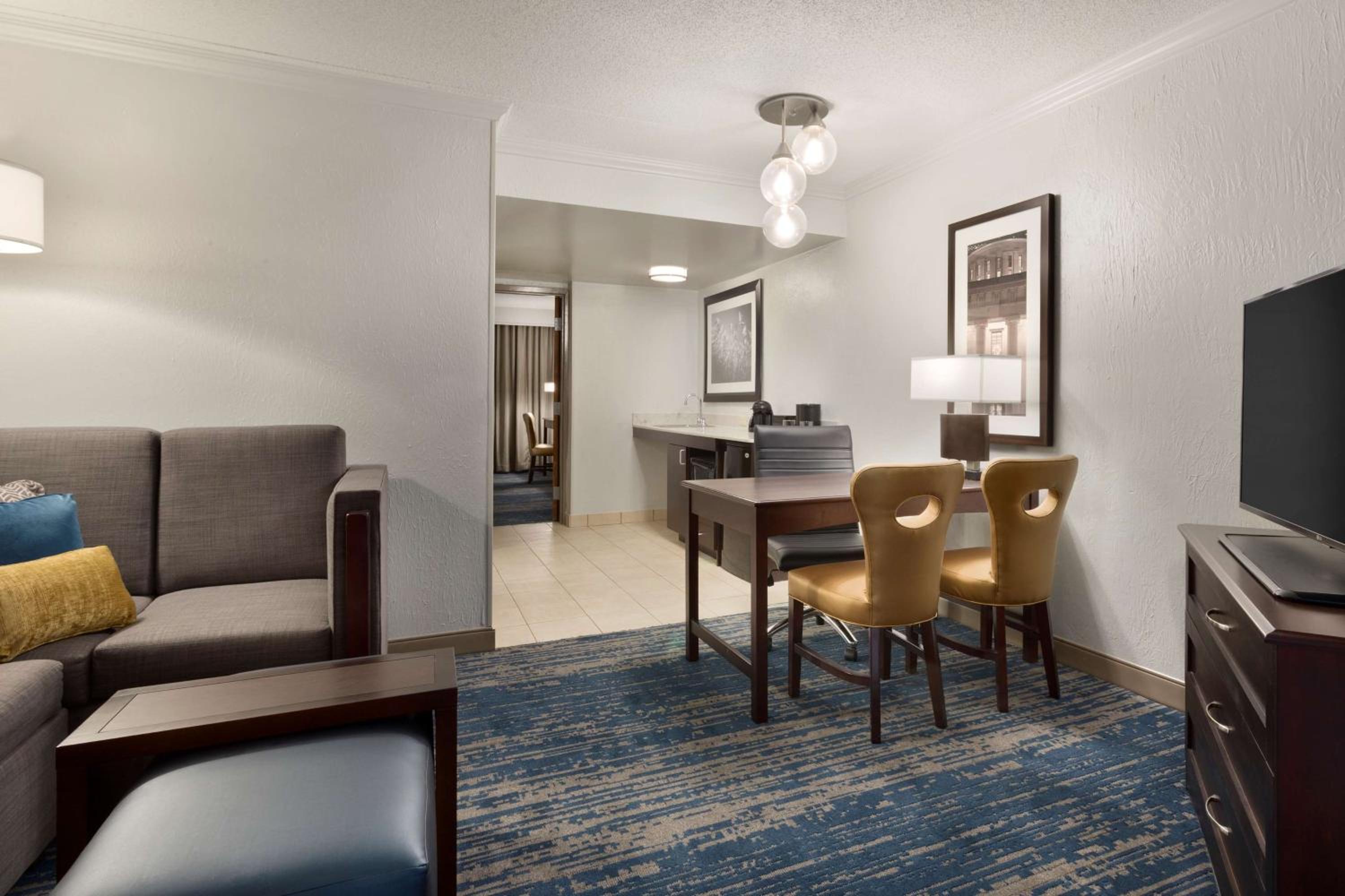 King Room - Mobility Access/Non-Smoking - Photo 4