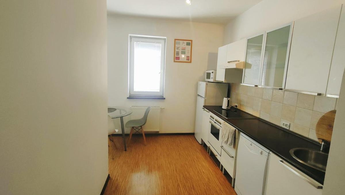 Apartment - Photo 2