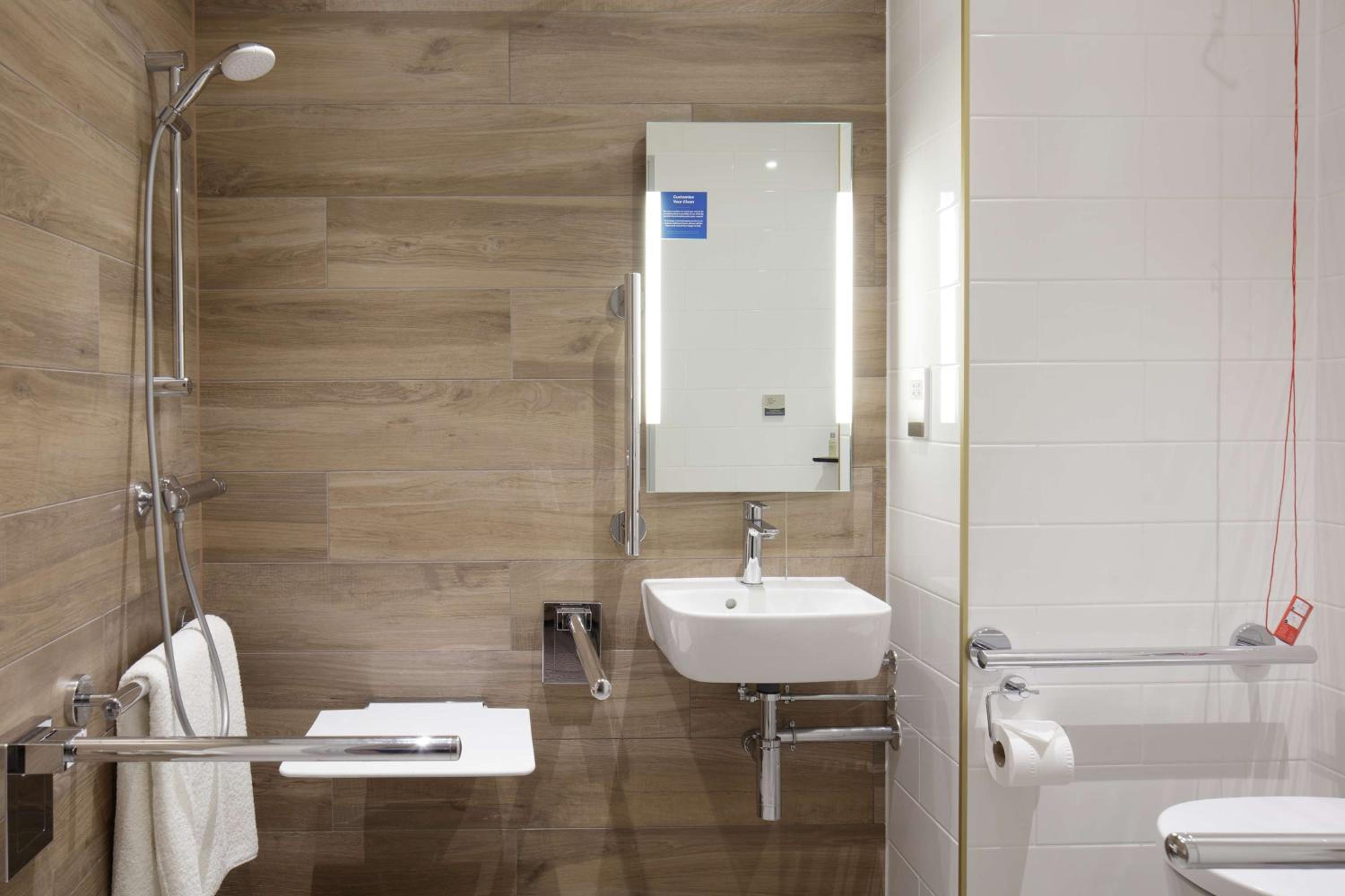 Hilton Cobham, Photo 4