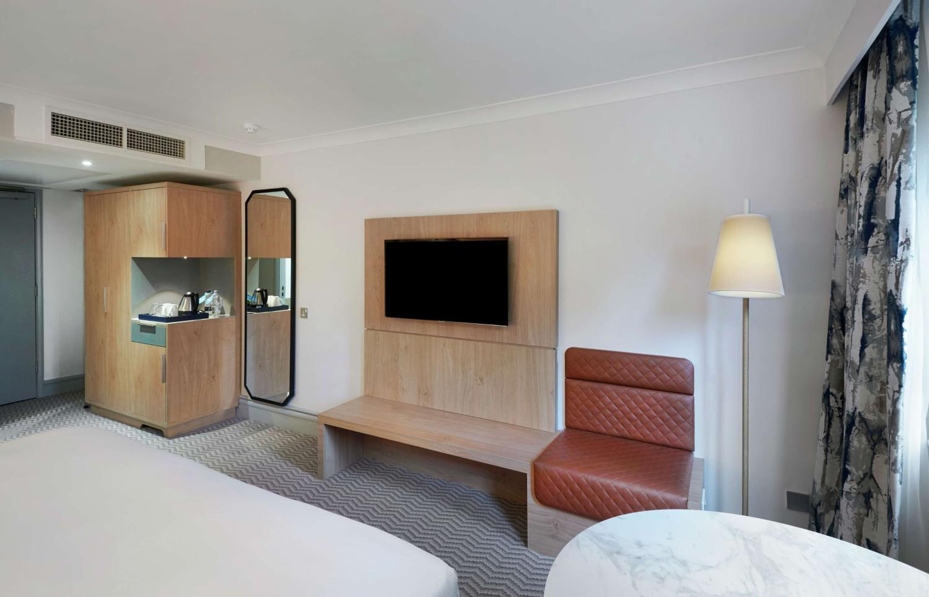 King Guest Room - Photo 2