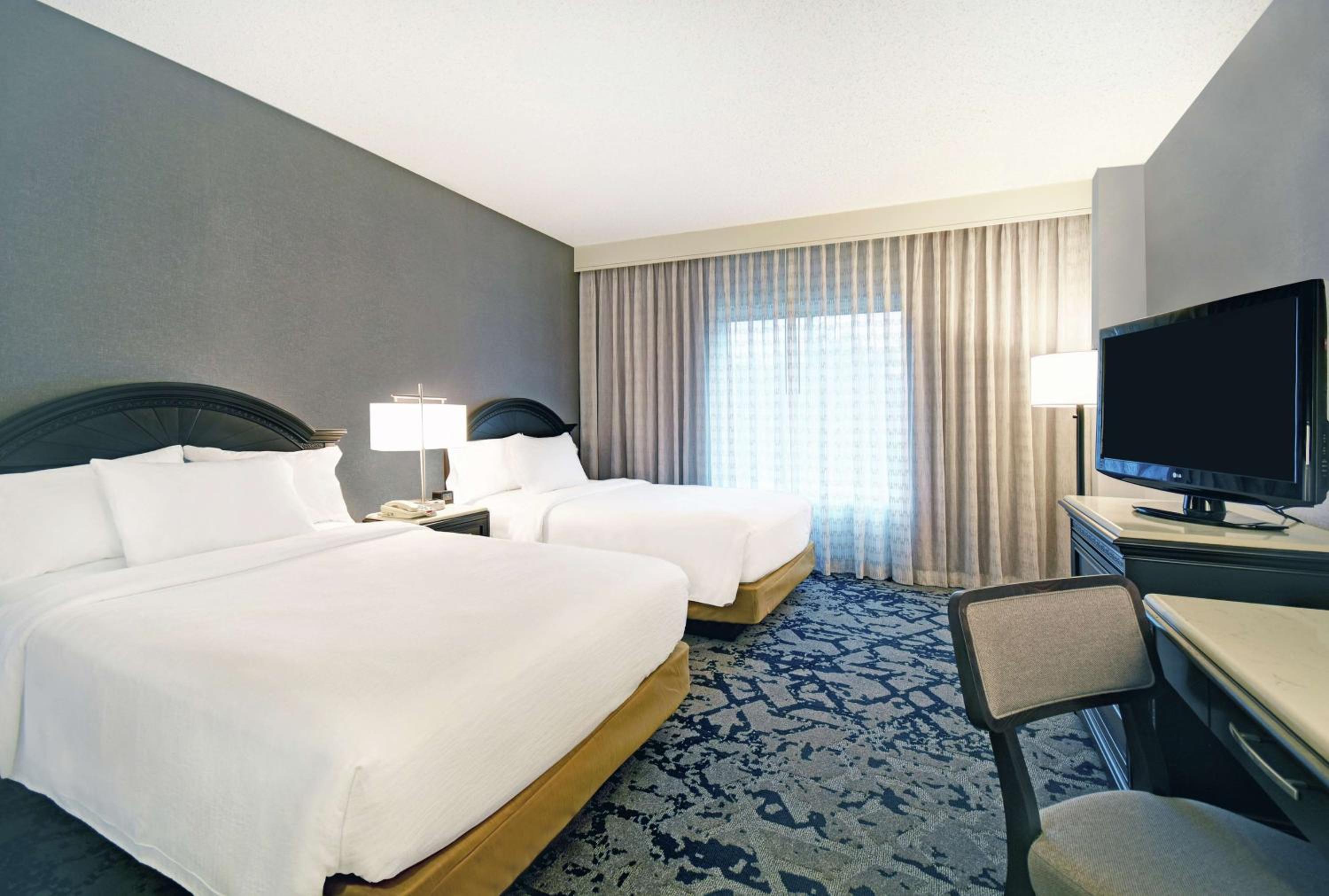Suite with Two Double Beds - Non-Smoking - Photo 4