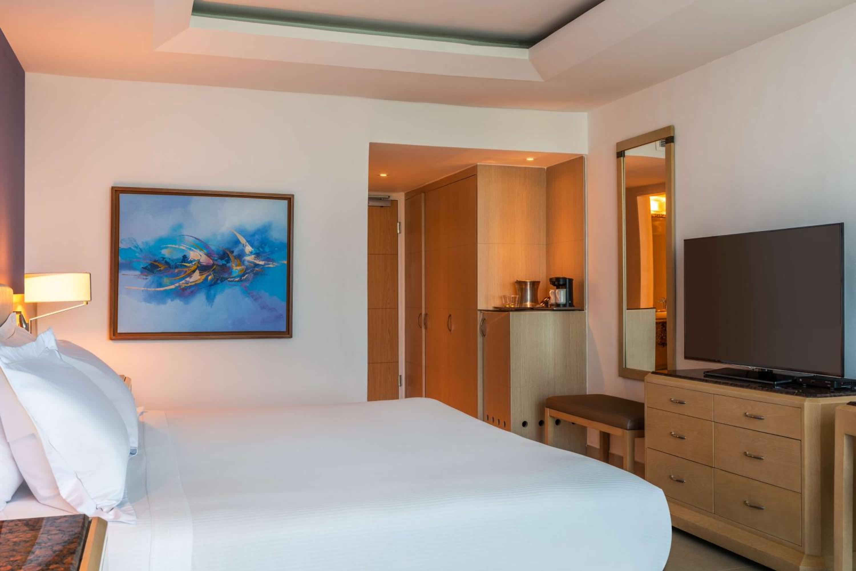 King Room with Ocean View - Photo 2