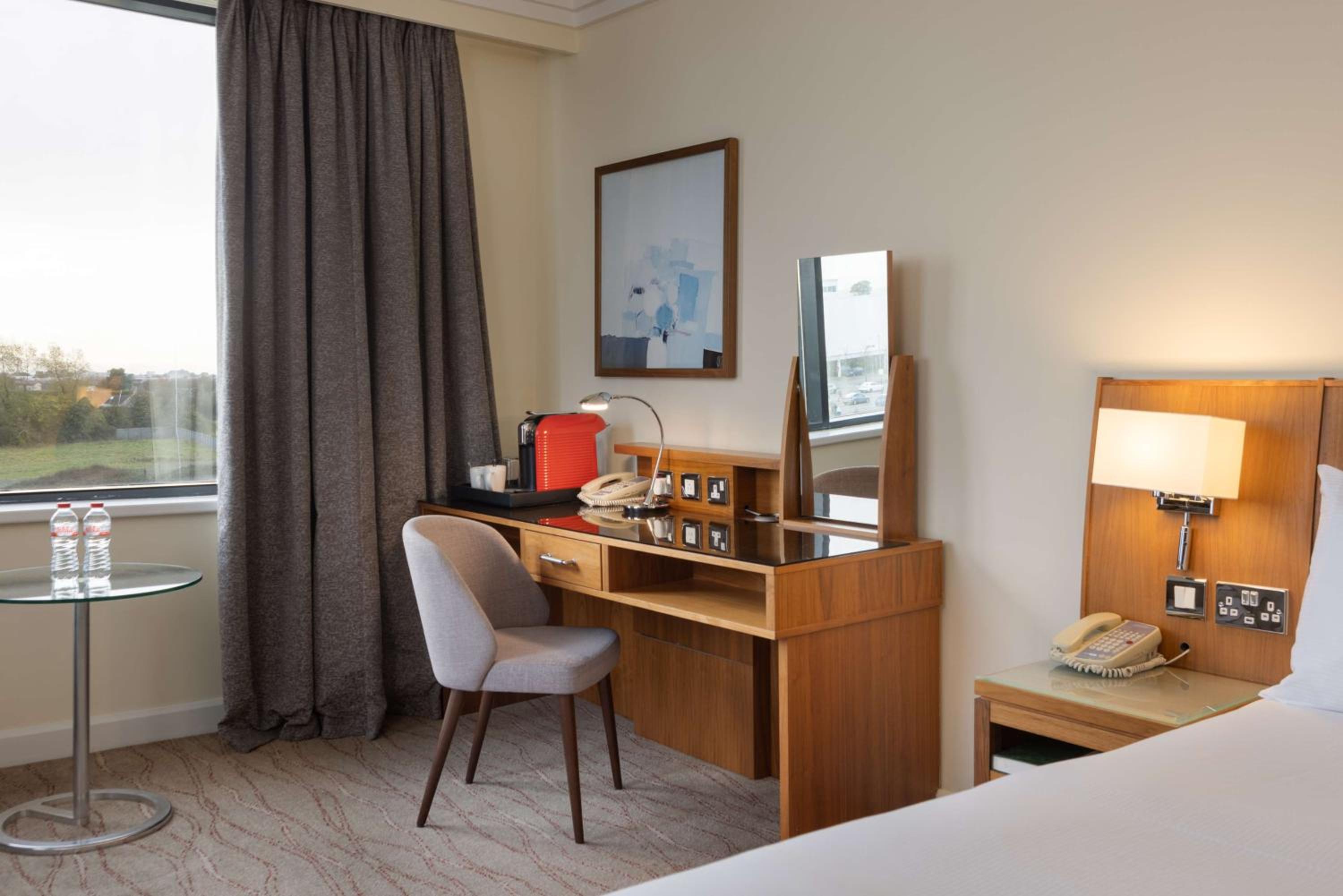 Twin Room - Photo 3