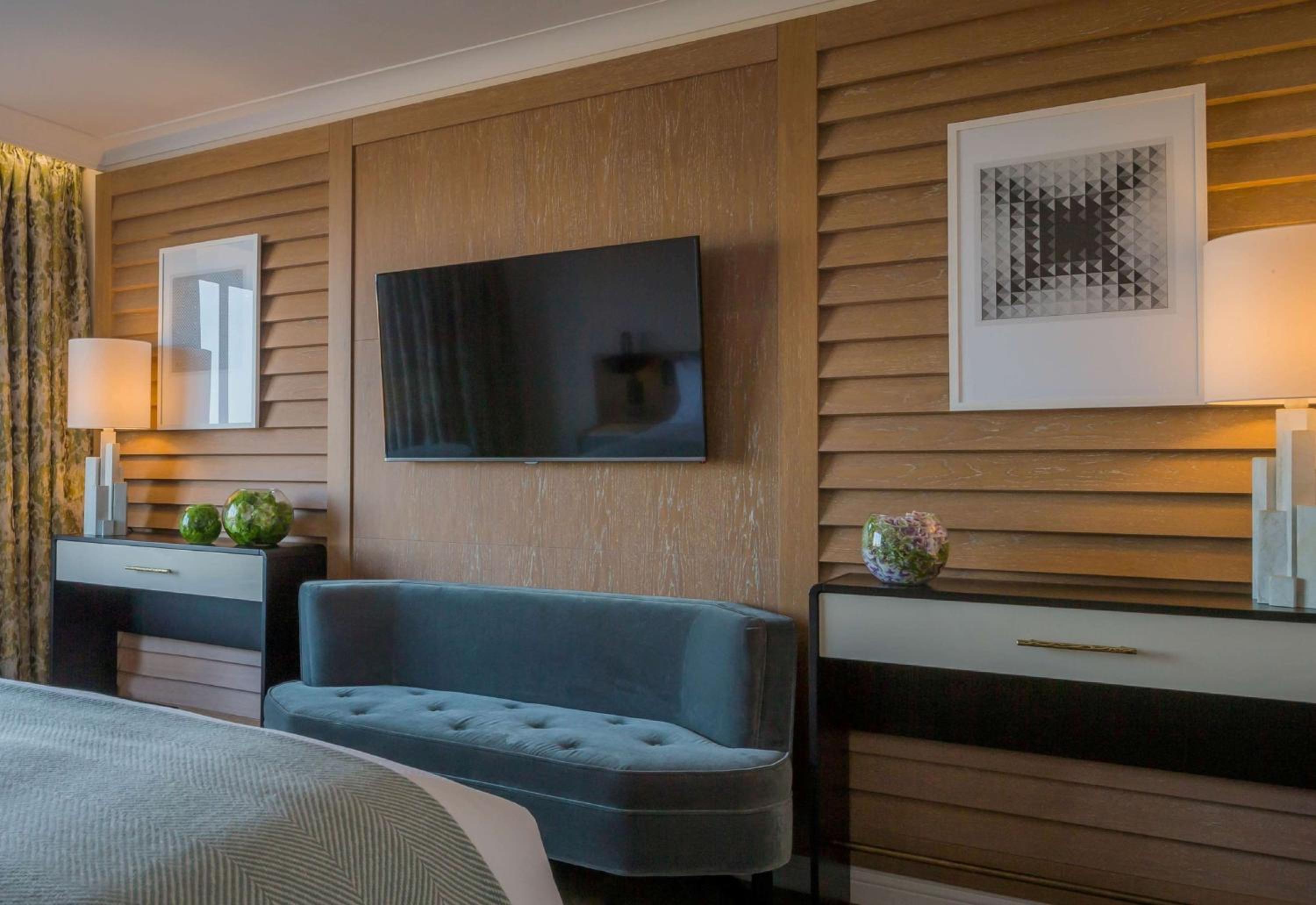 Premier King Room