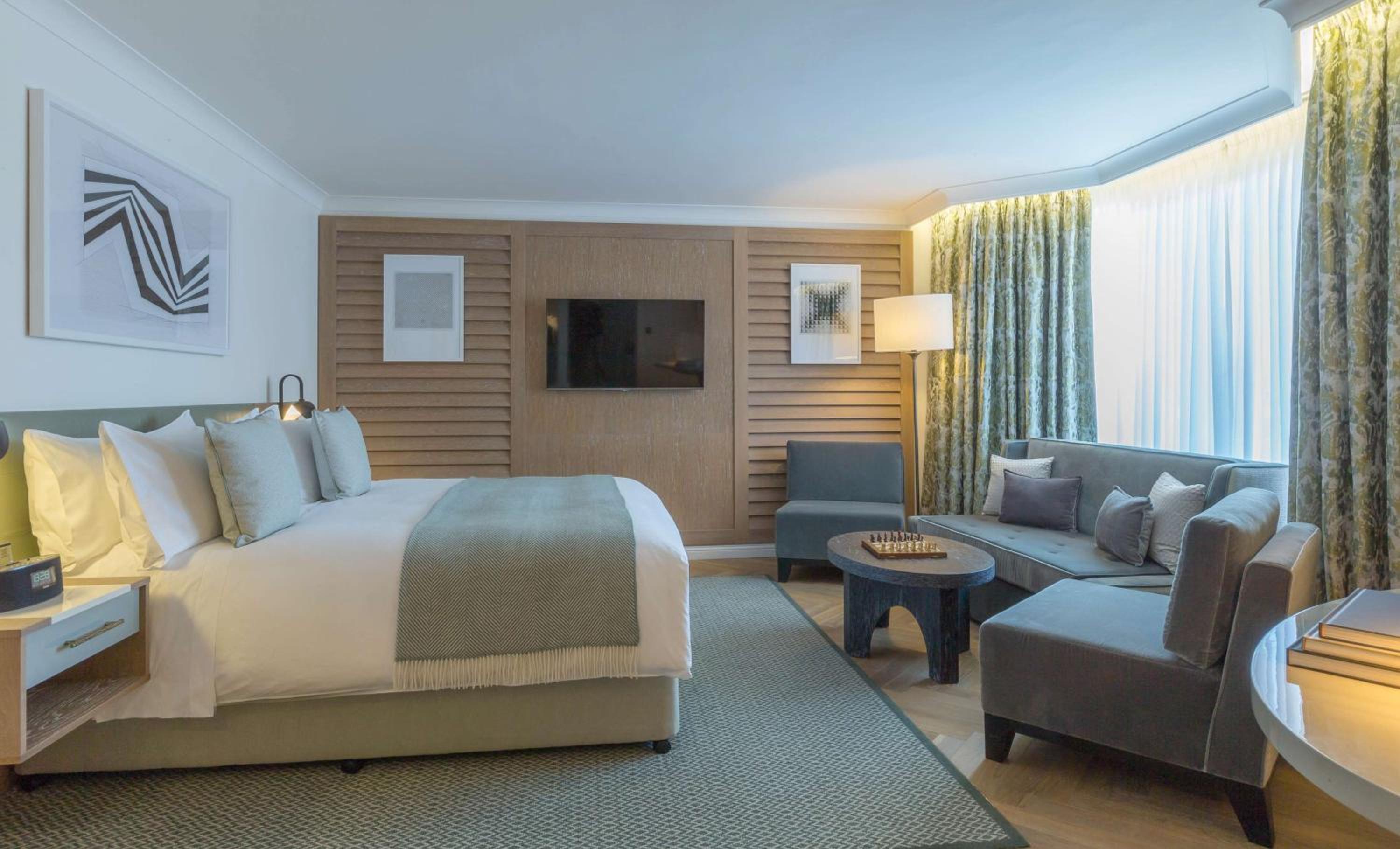 Junior Suite with King Bed