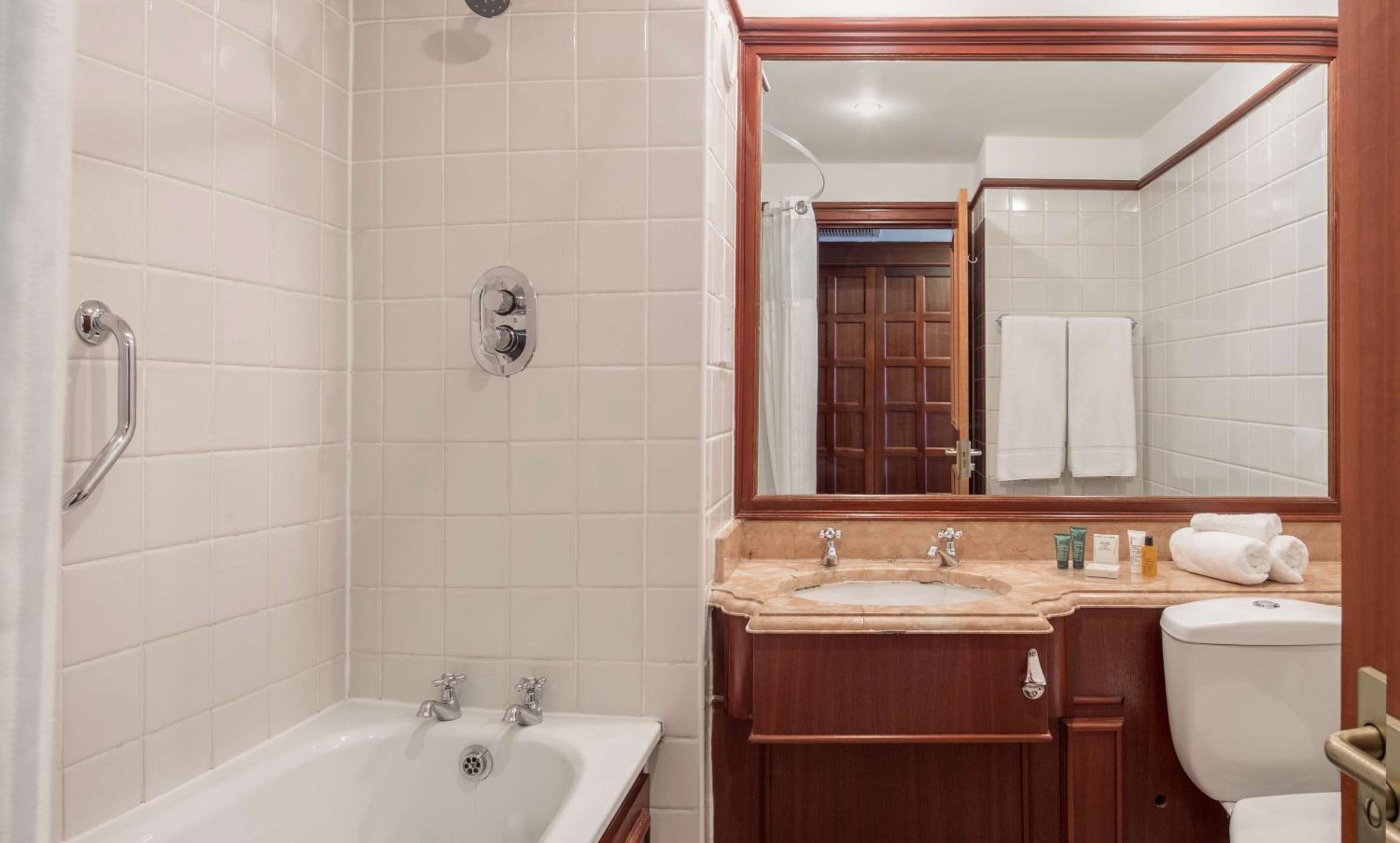 Double Room - Photo 3