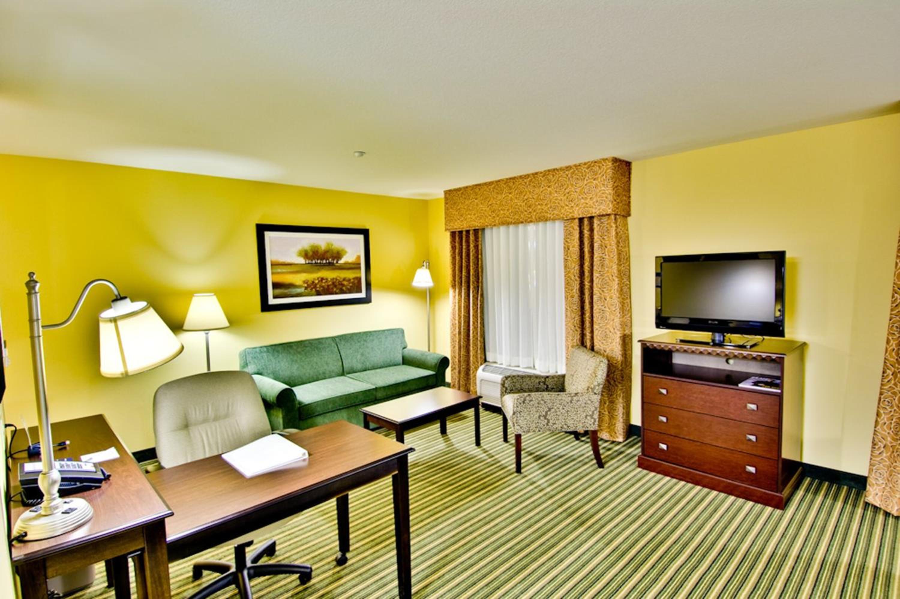 King Studio Suite with Sofa Bed - Hearing Access/Non-Smoking - Photo 1