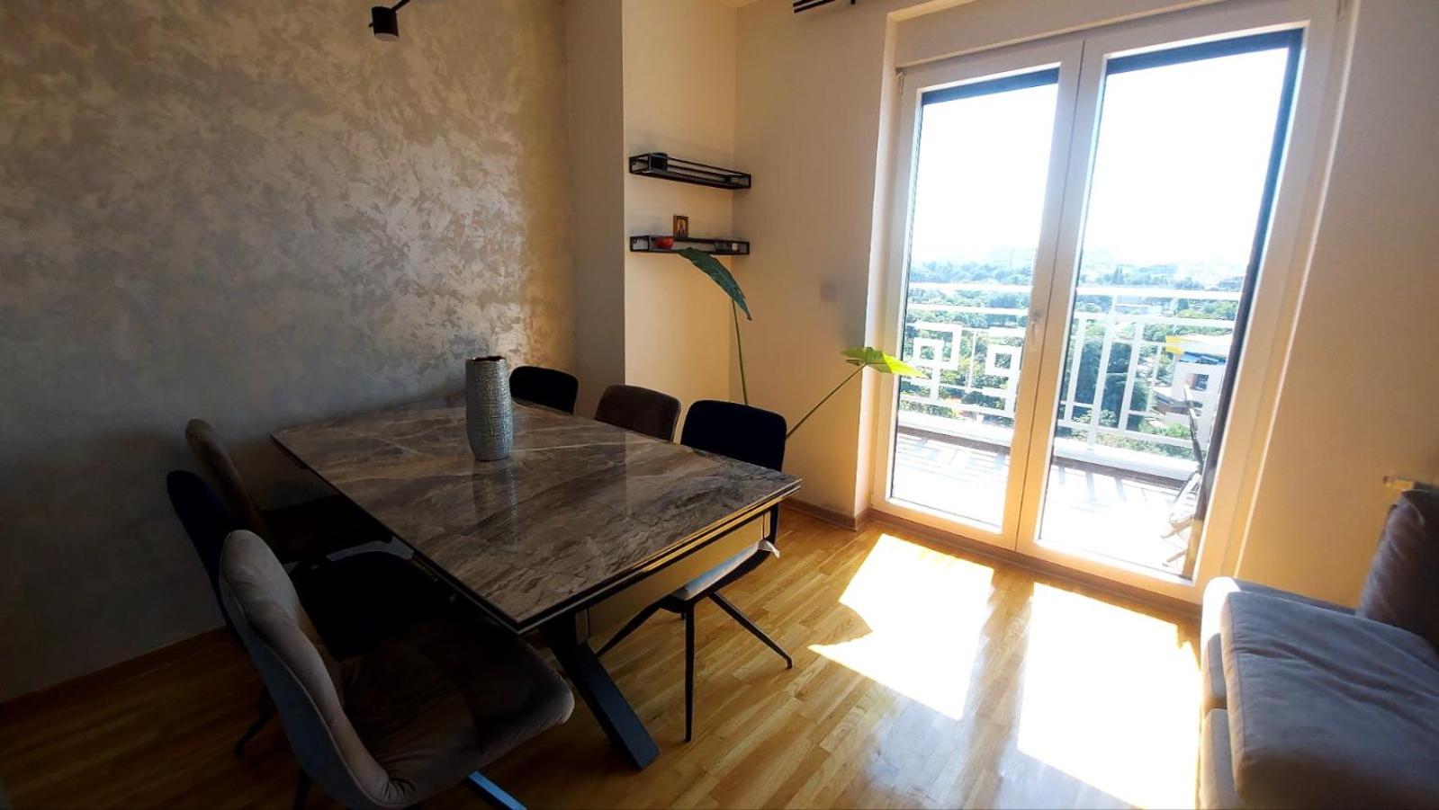 Two-Bedroom Apartment photo 2