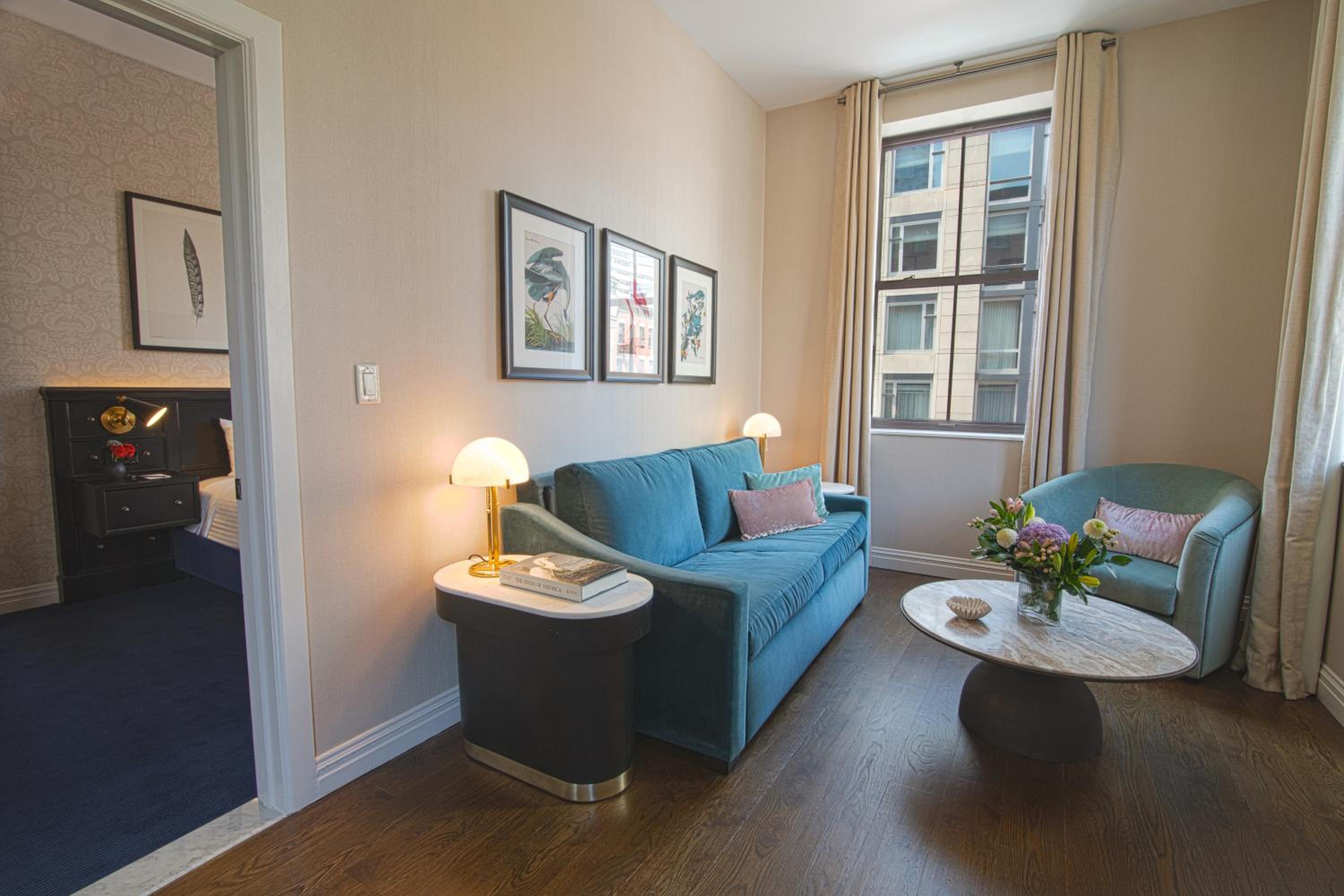 Tribeca Suite 1 King Bed & Sofa Bed thumbnail 5