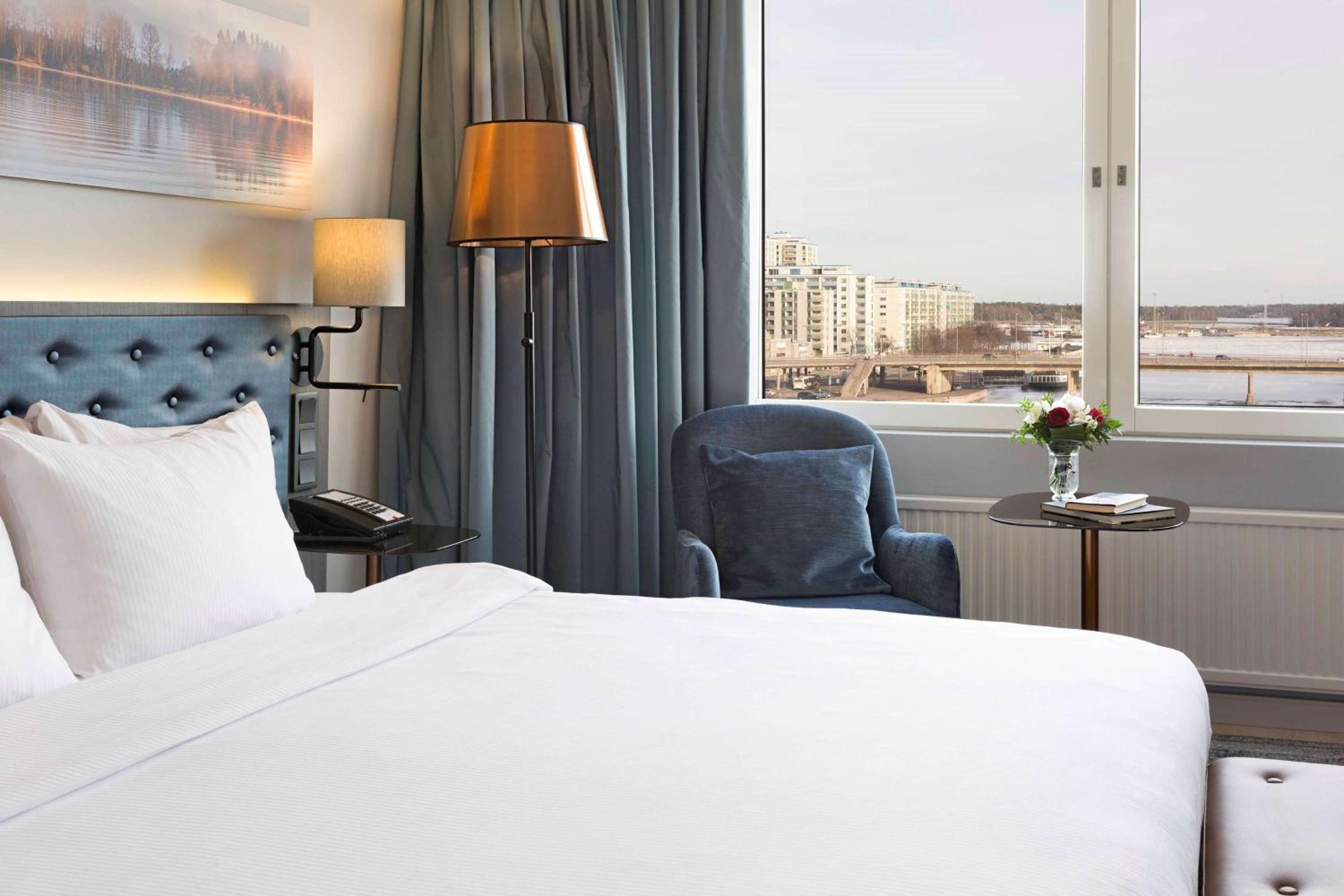 King Suite with Sea View - Photo 6