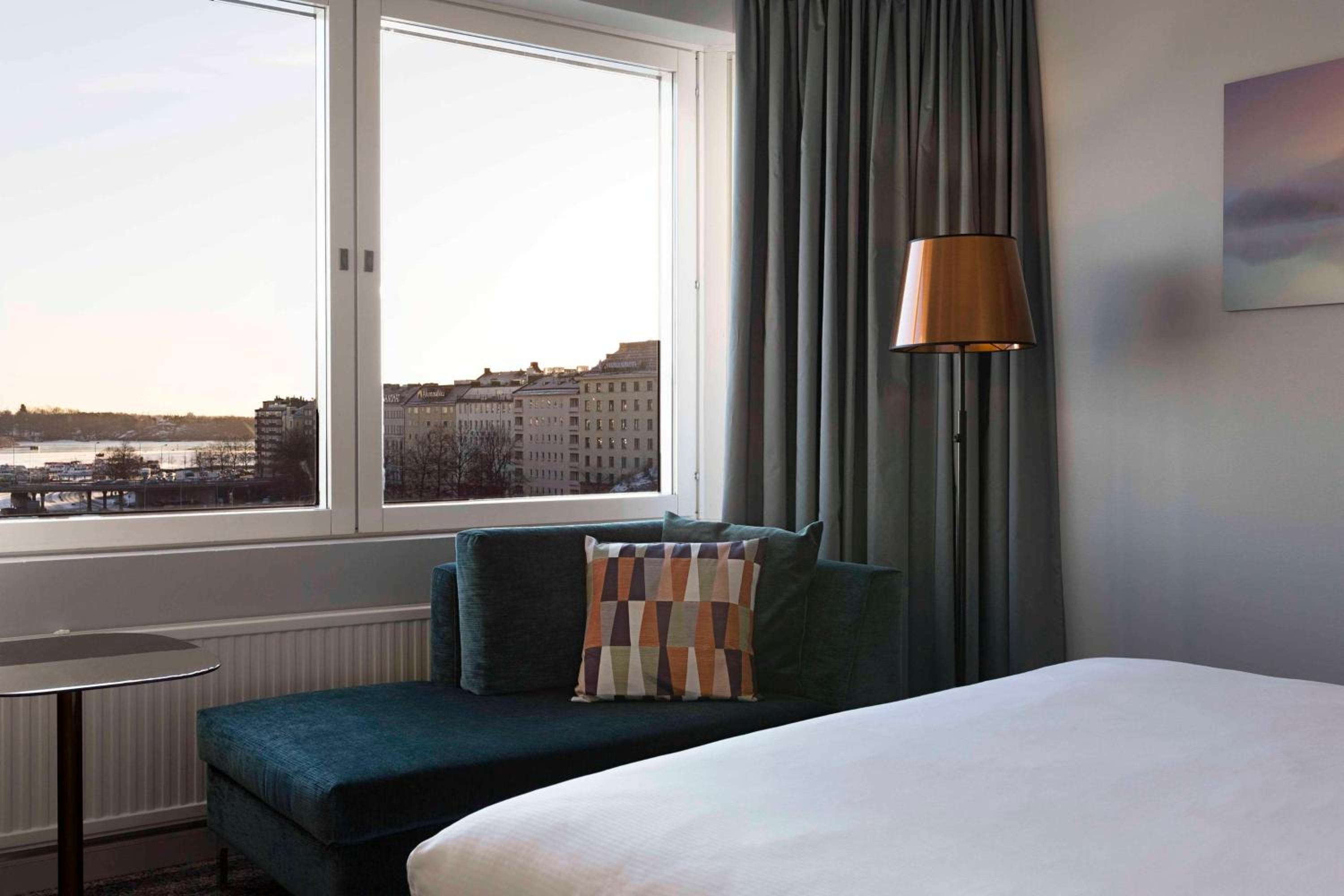 Executive King Room with Sea View - Photo 5