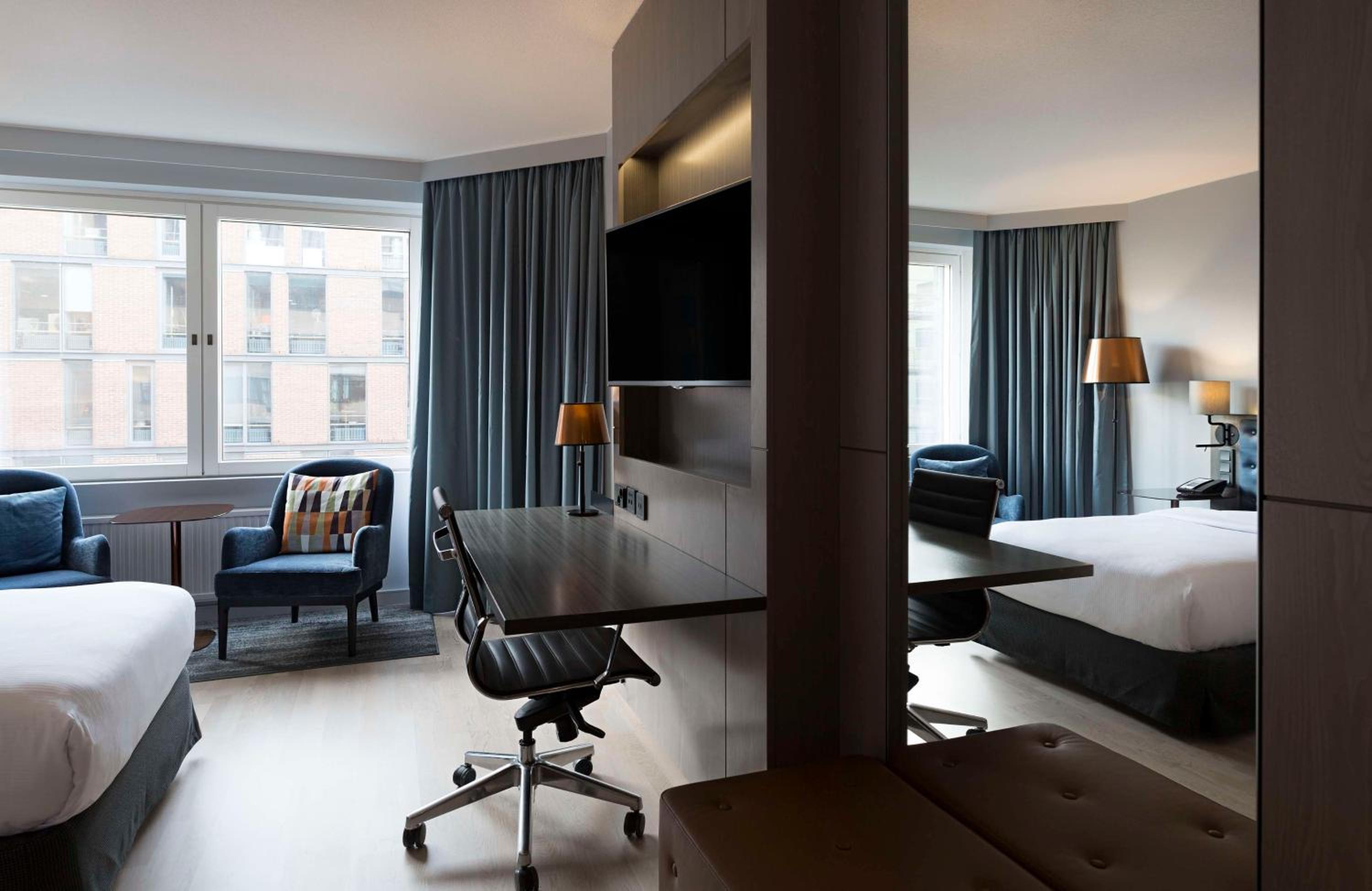 Twin Room - Photo 2