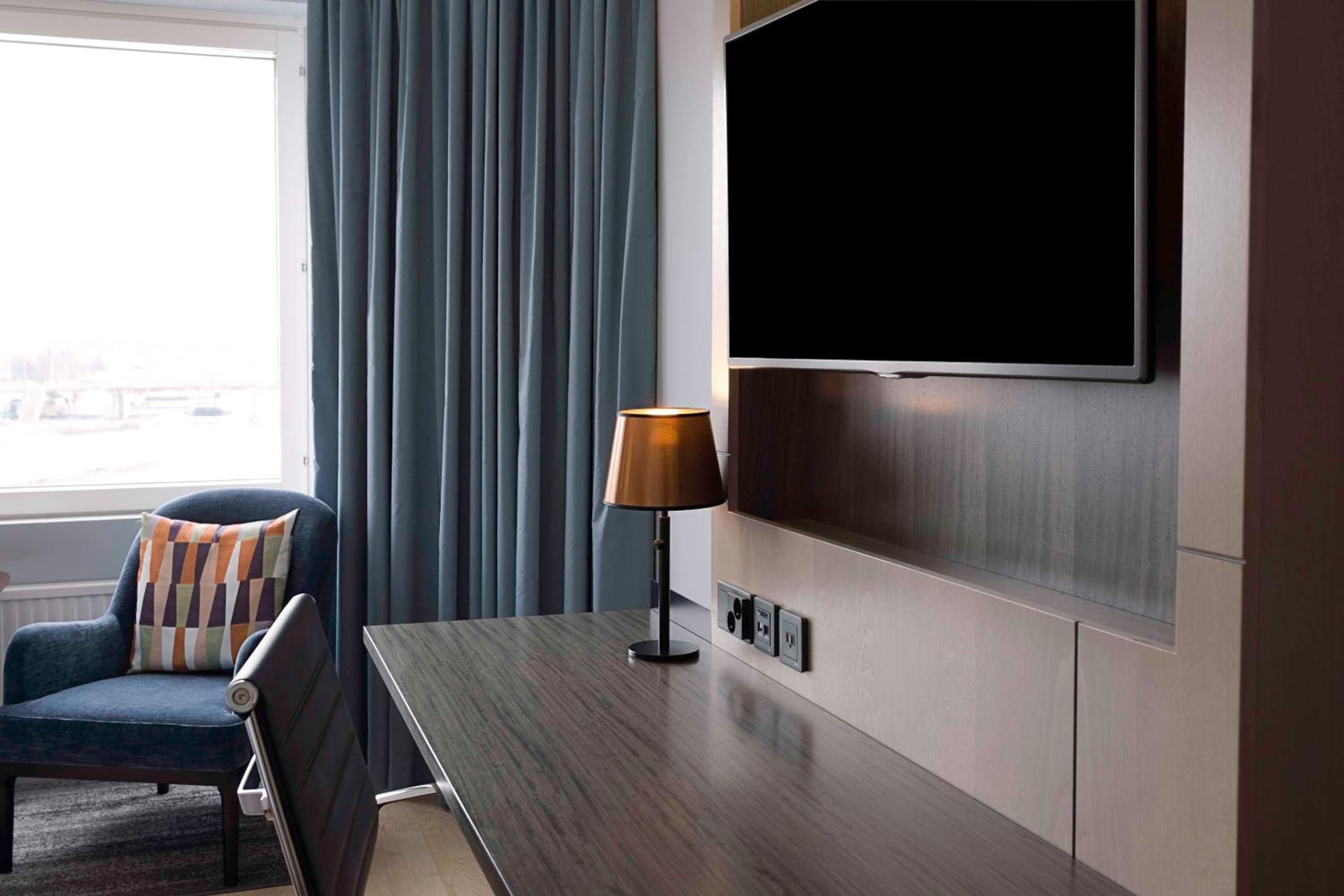 Twin Room with Sea View - Photo 3