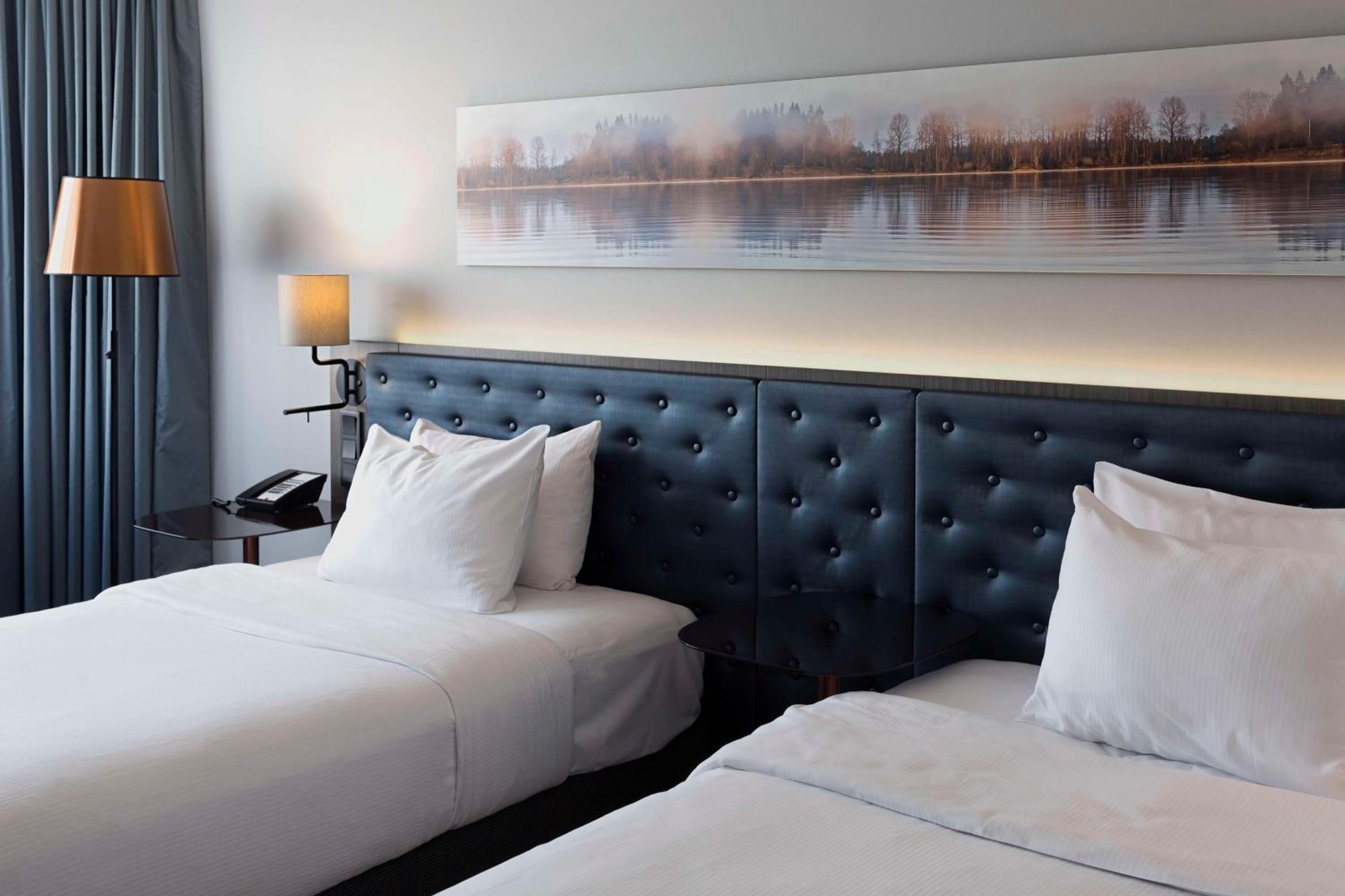 Twin Room - Photo 1