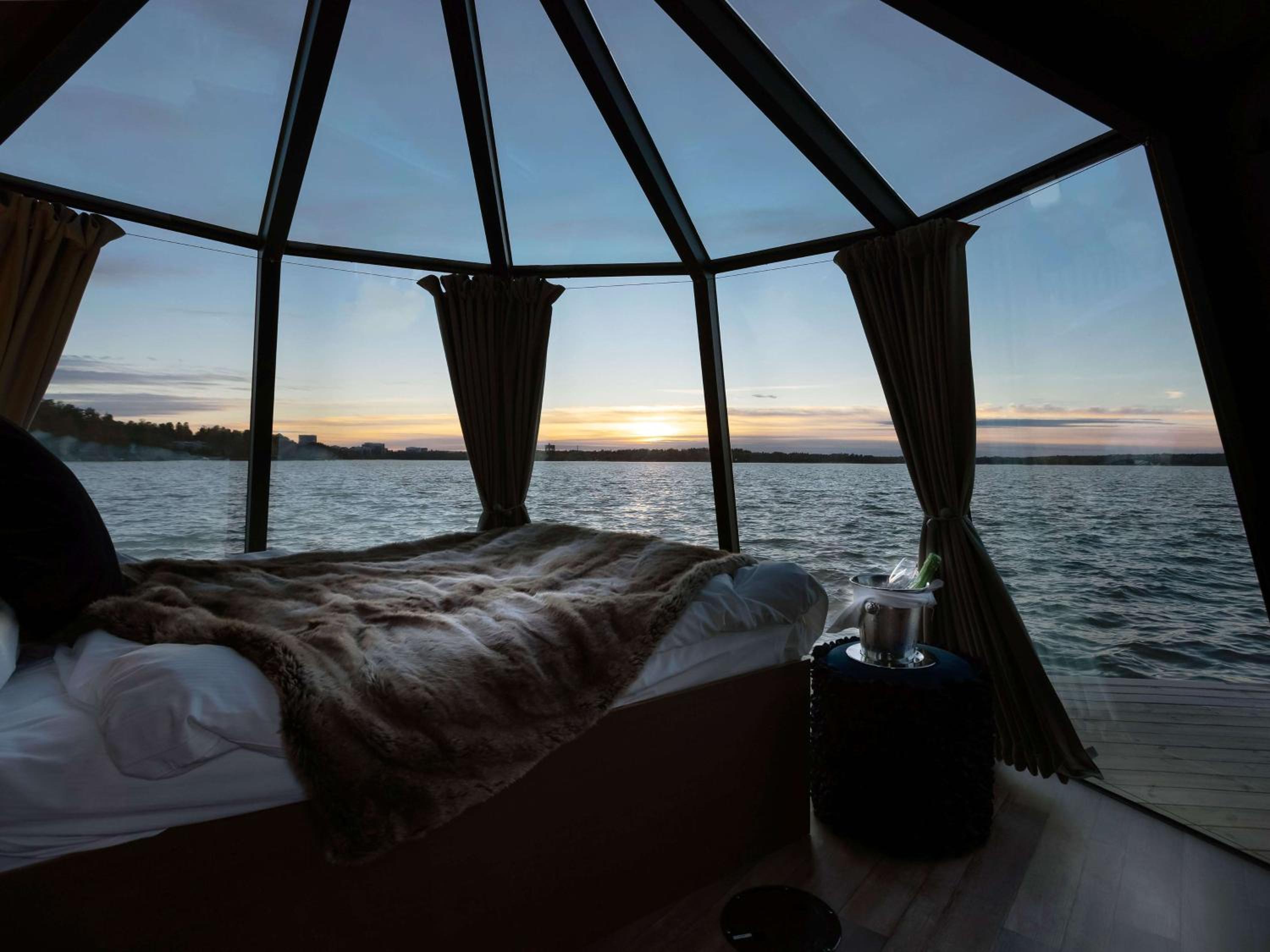Deluxe Room with Iglux Experience - Photo 4