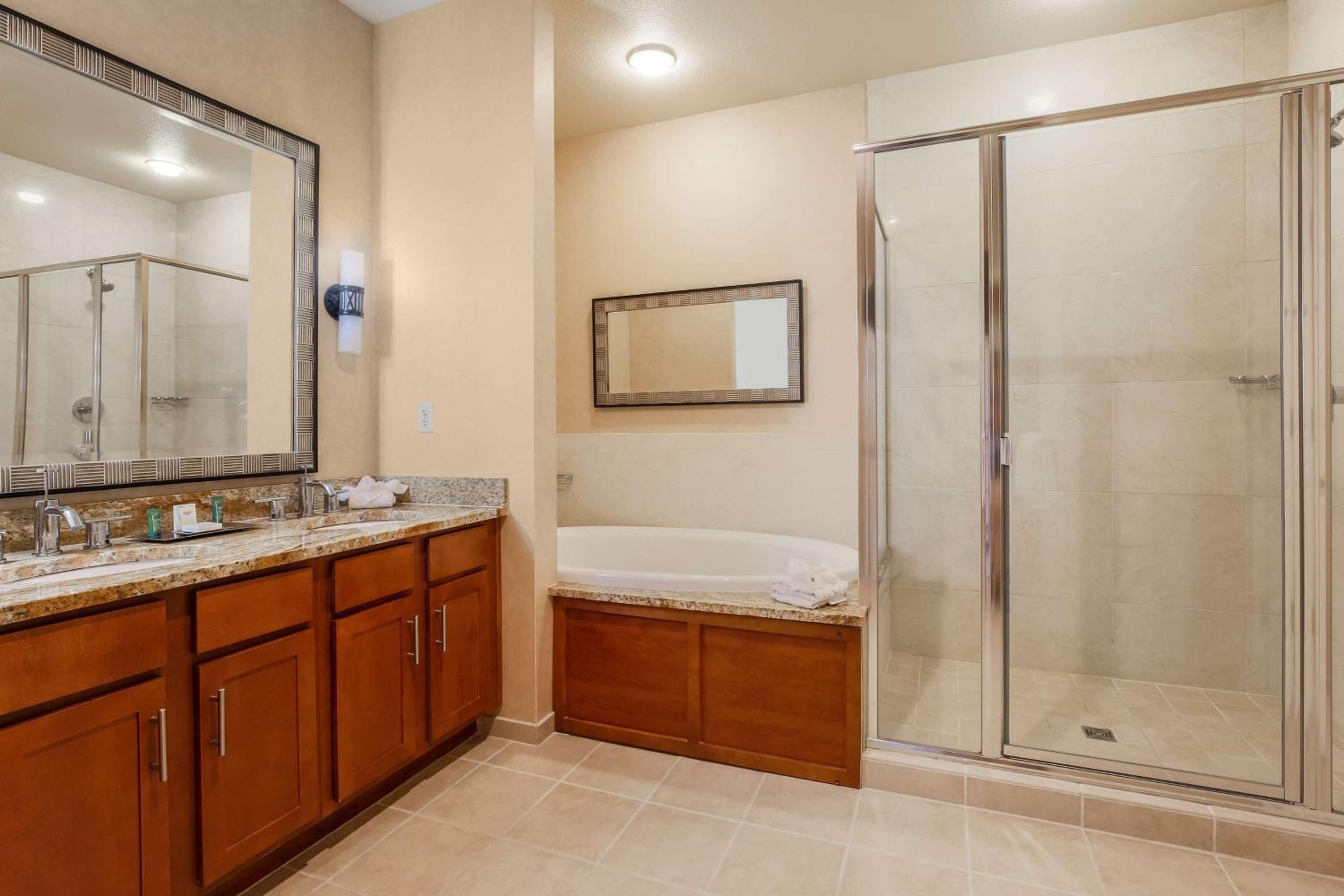 One-Bedroom Condo - Photo 3