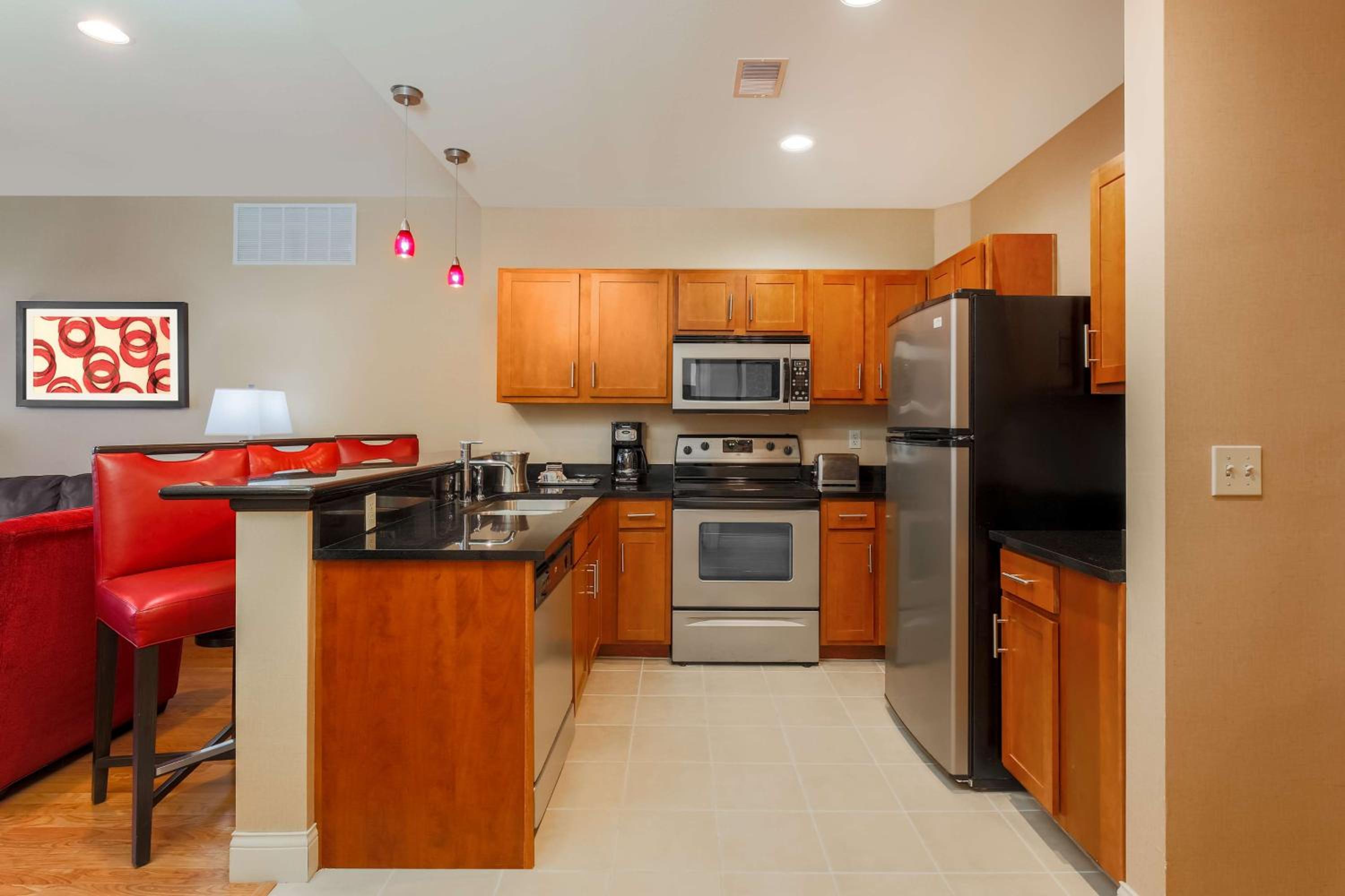One-Bedroom Condo - Photo 4
