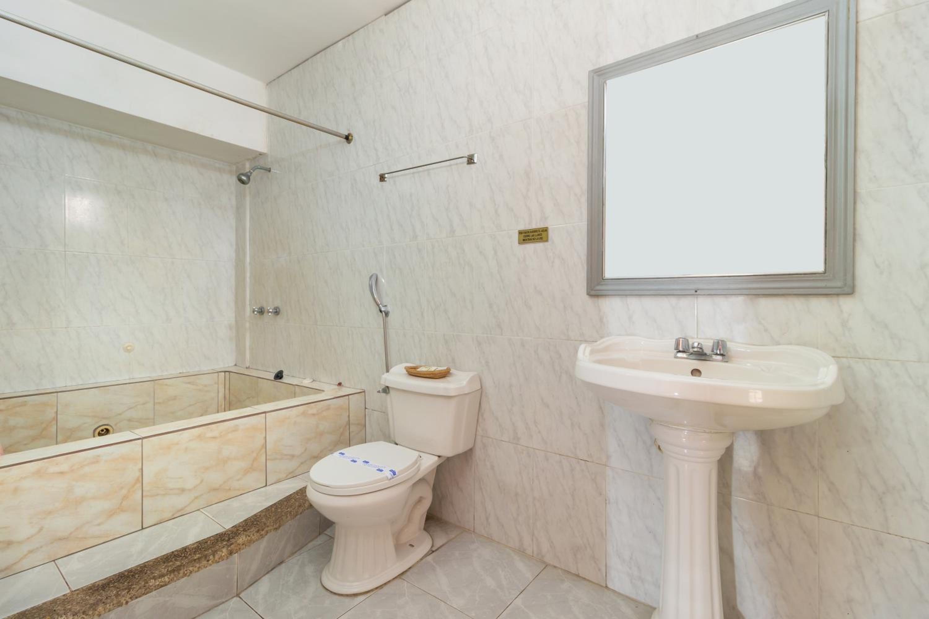 Double or Twin Room photo 3