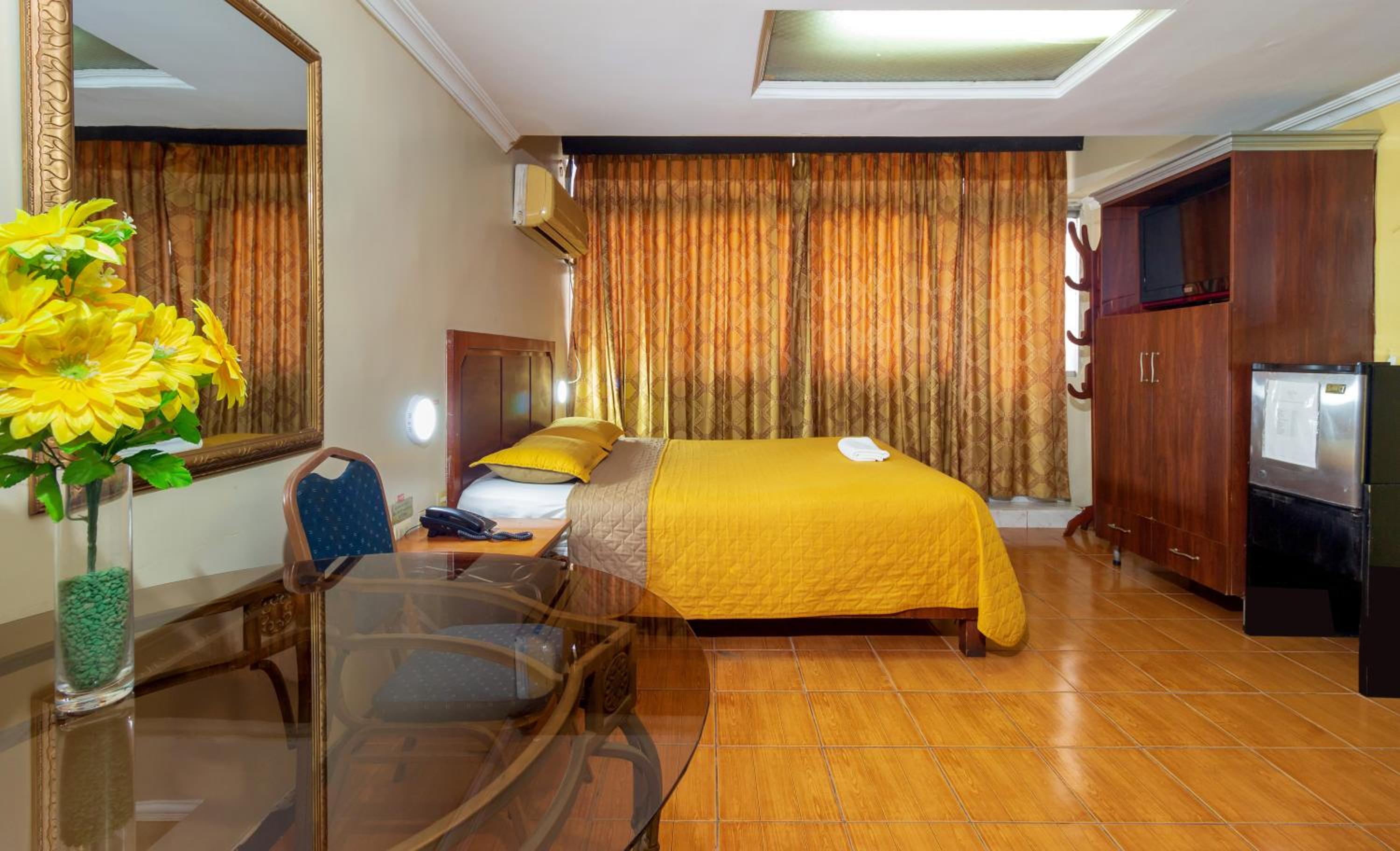 Single Room photo 3