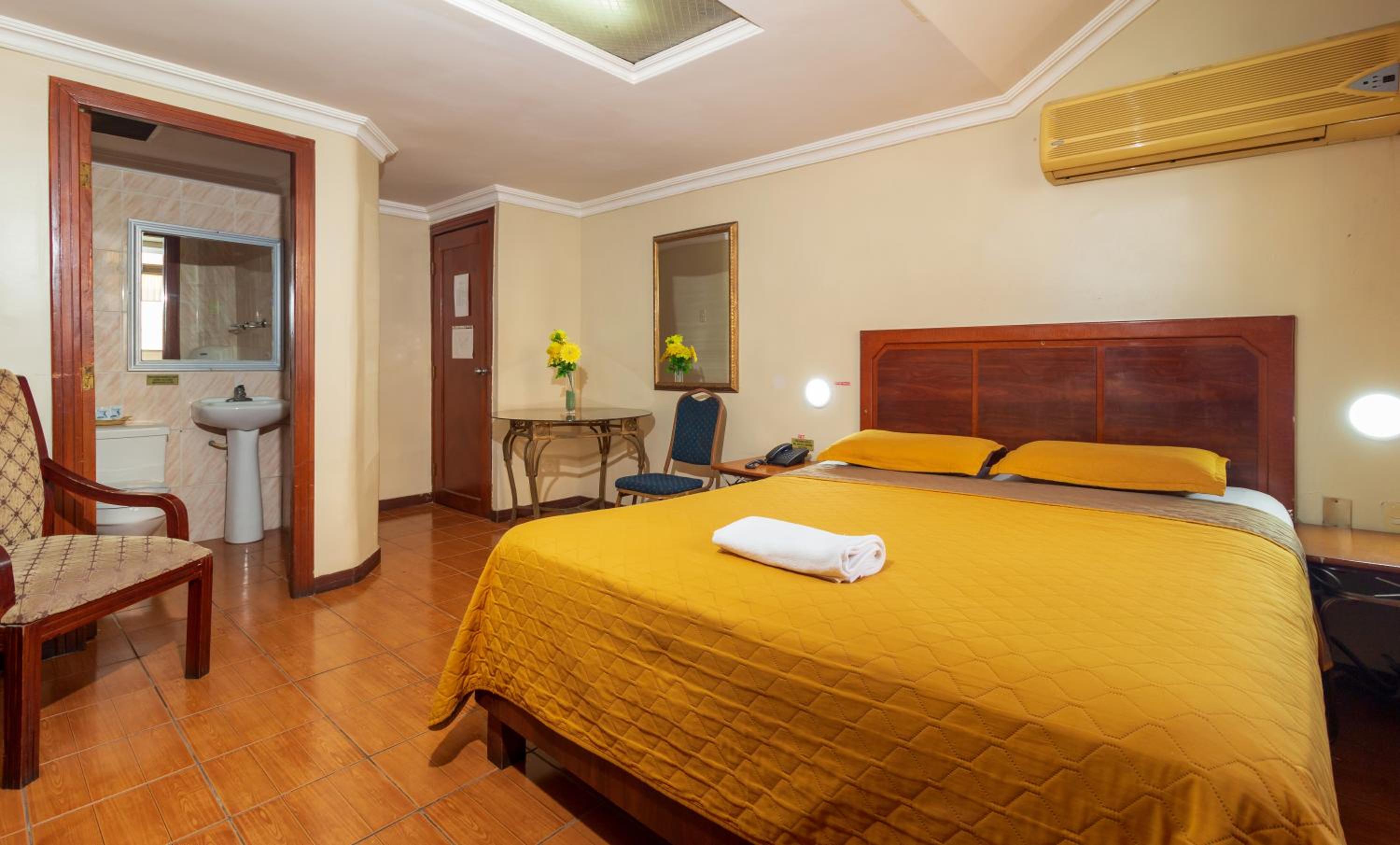 Single Room photo 2
