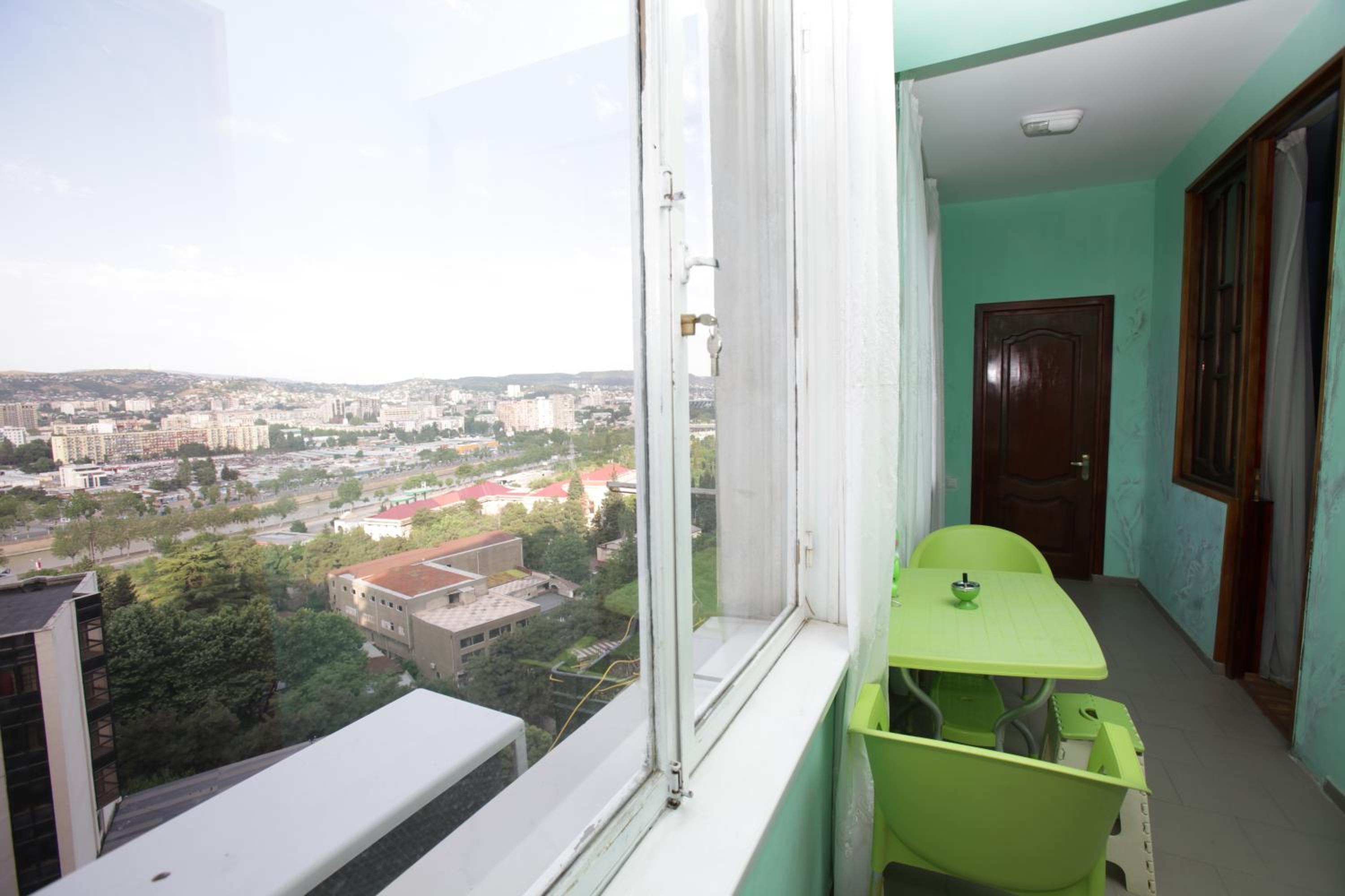 Deluxe Double Room with Balcony - Photo 10