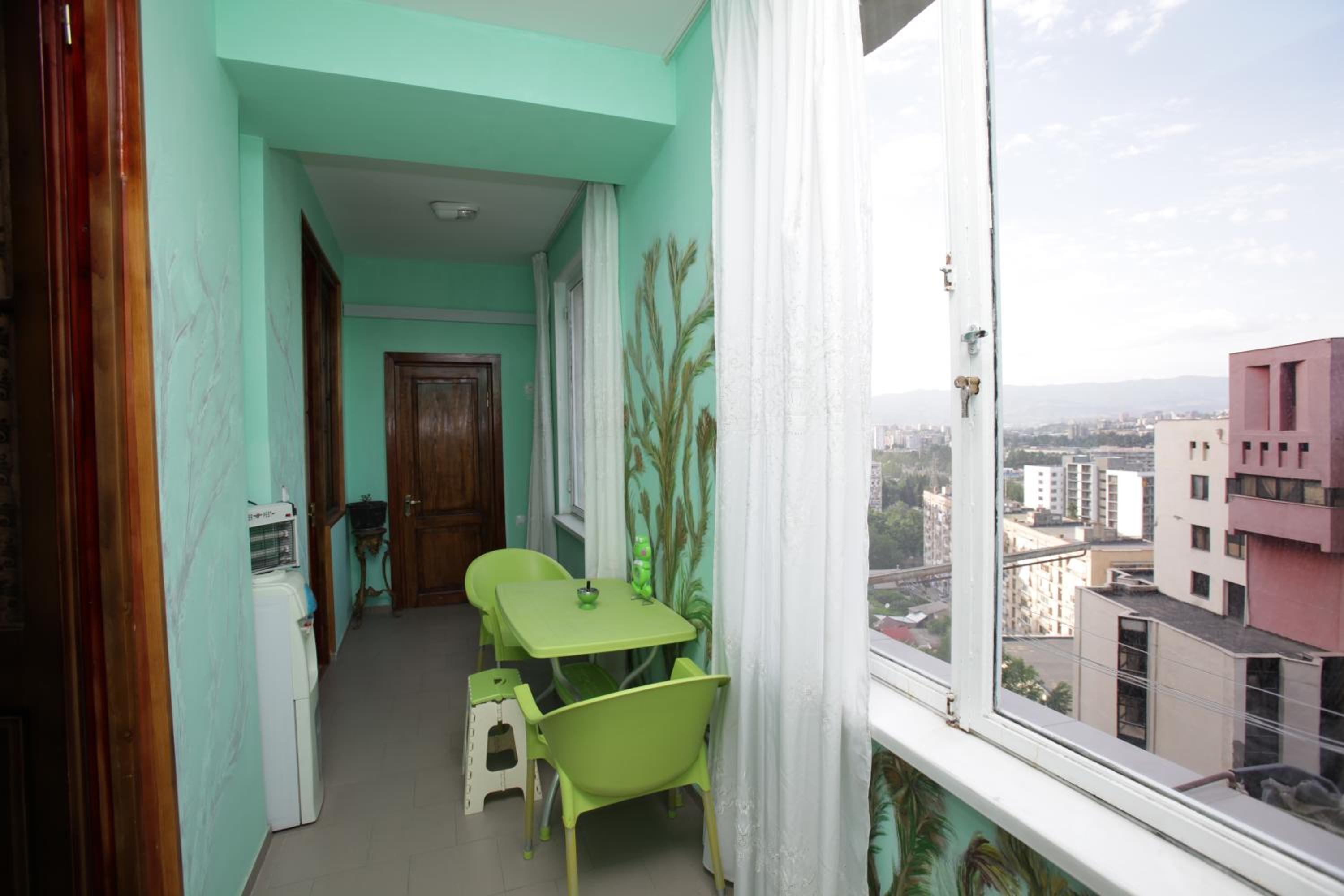 Deluxe Double Room with Balcony - Photo 8