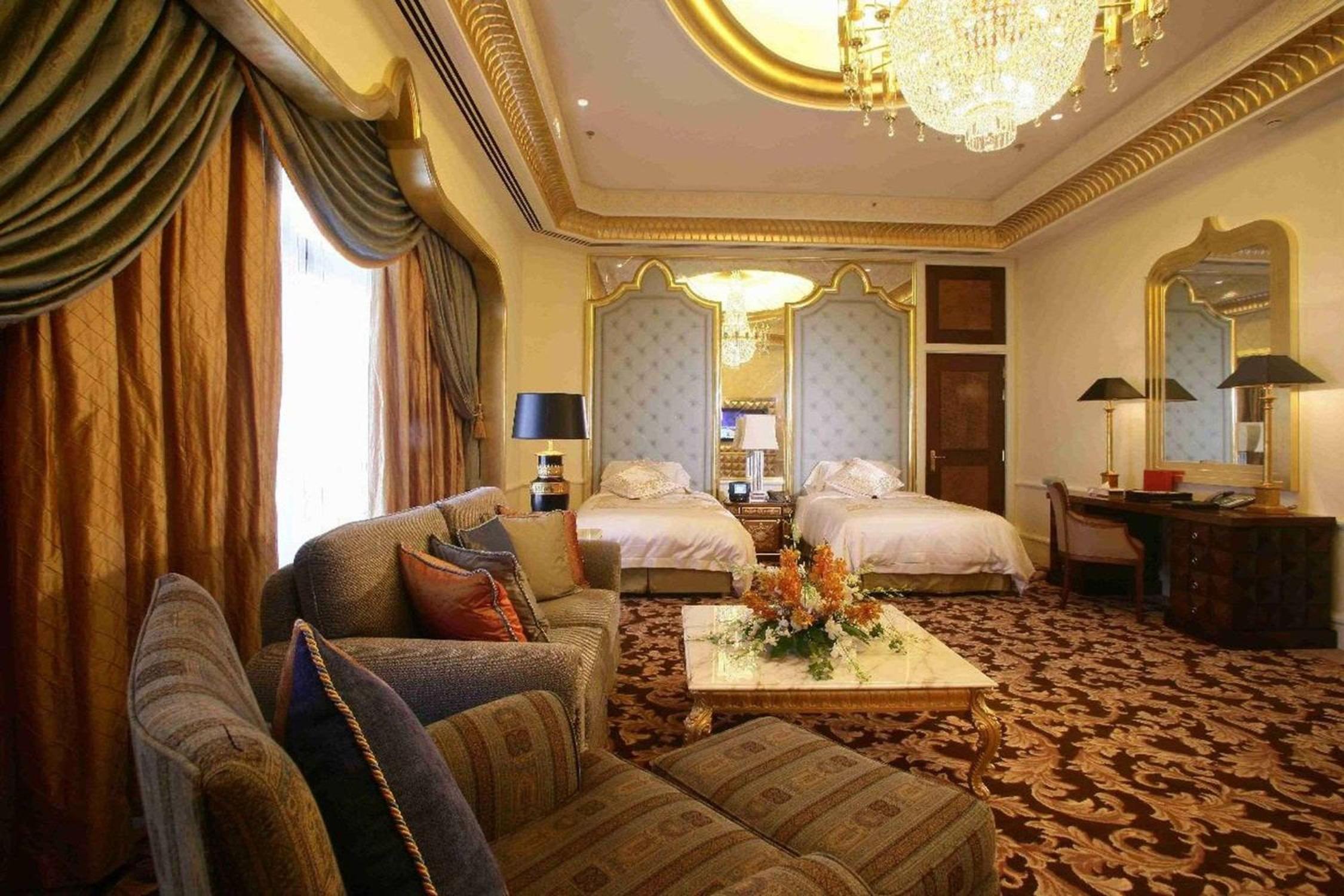 Executive Suite