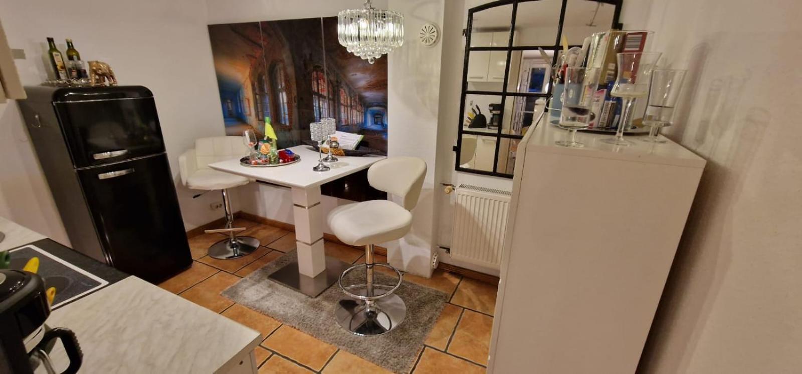 Studio Apartment - Photo 24