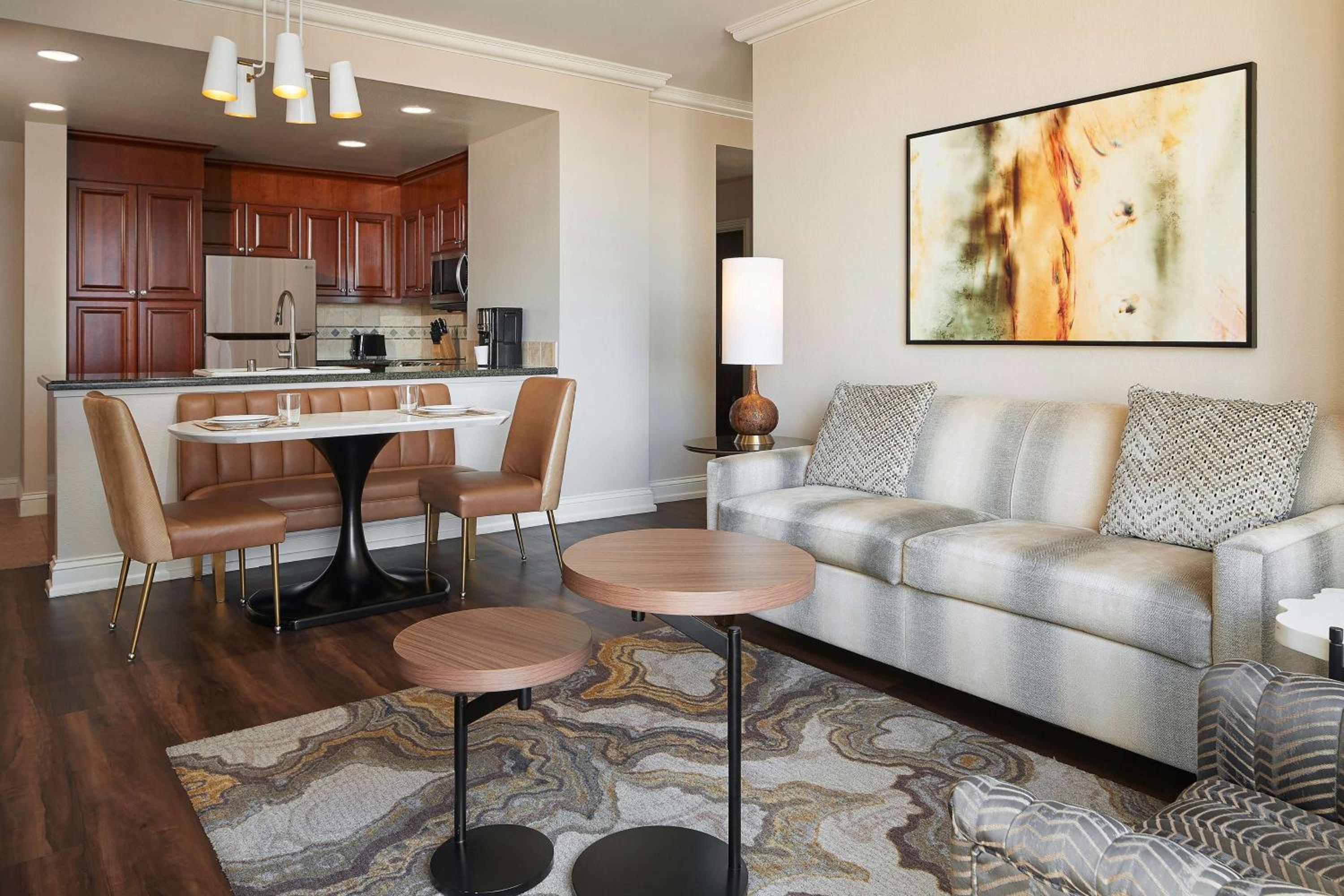 Two-Bedroom King Suite with Sofa Bed thumbnail 6