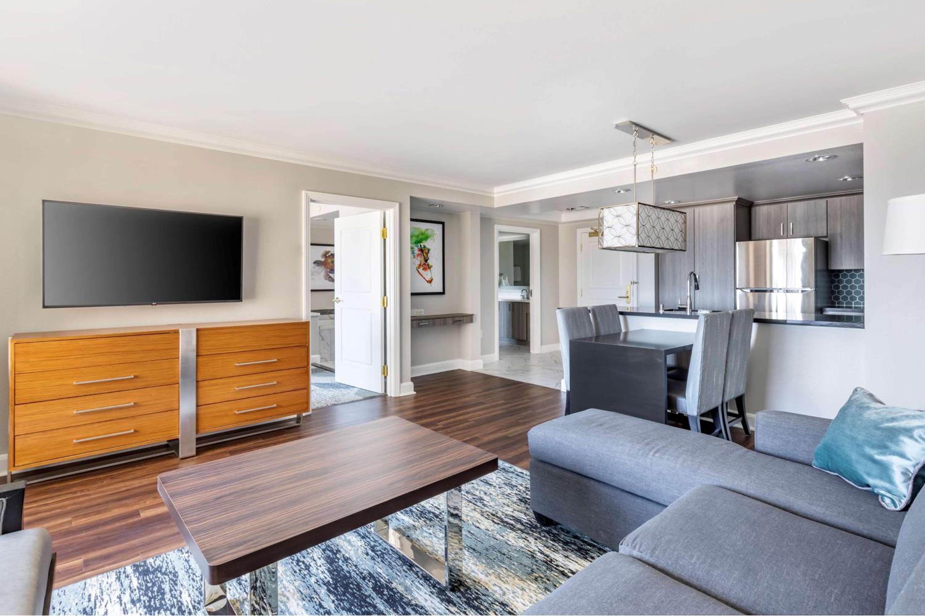 Three-Bedroom Premier Suite with Sofa Bed
