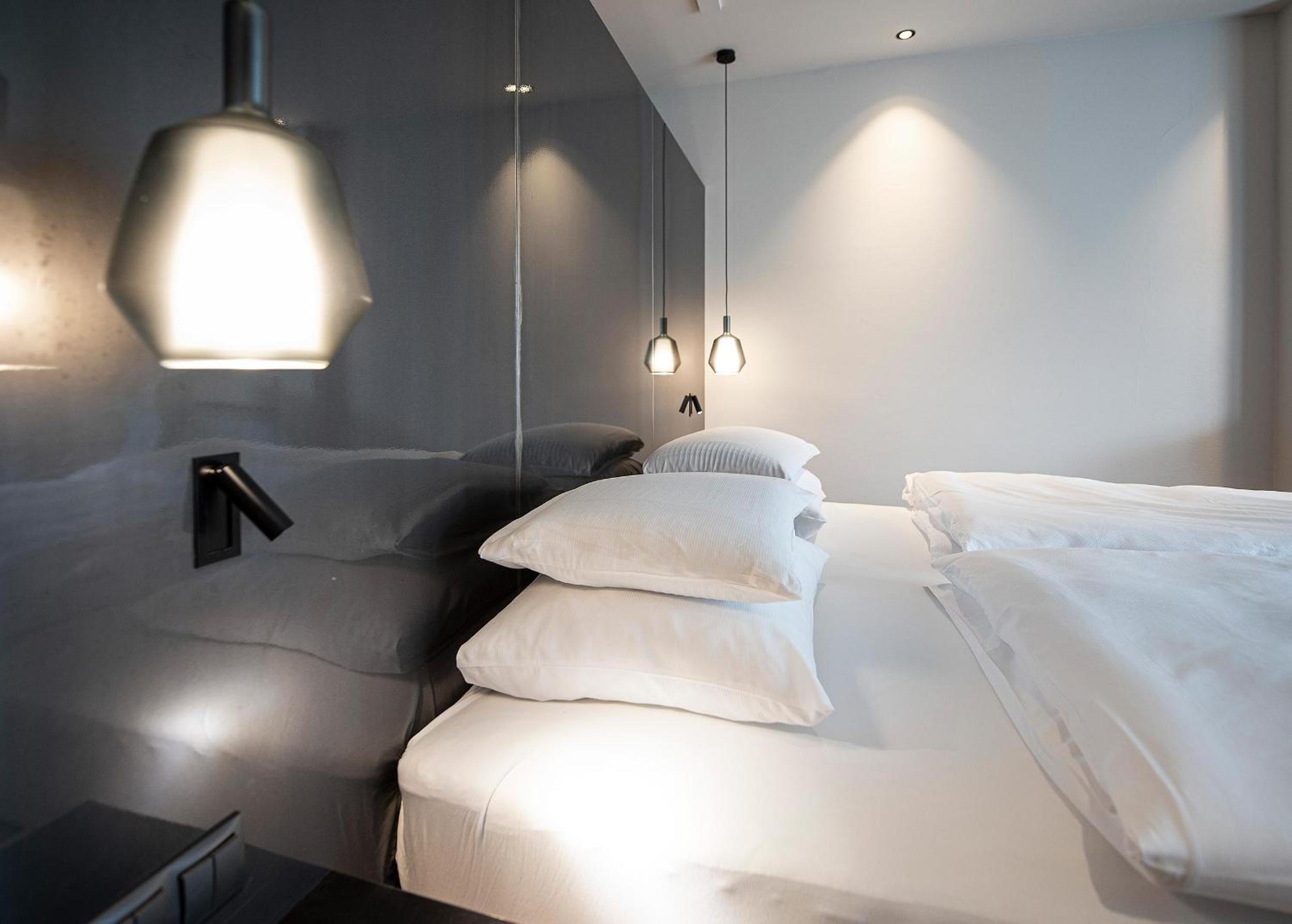 Deluxe Double Room with Balcony photo 2