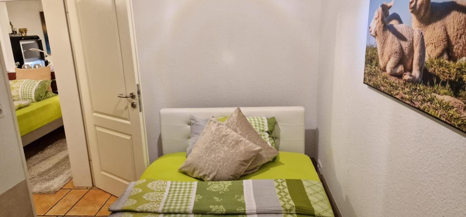 Studio Apartment - Photo 18